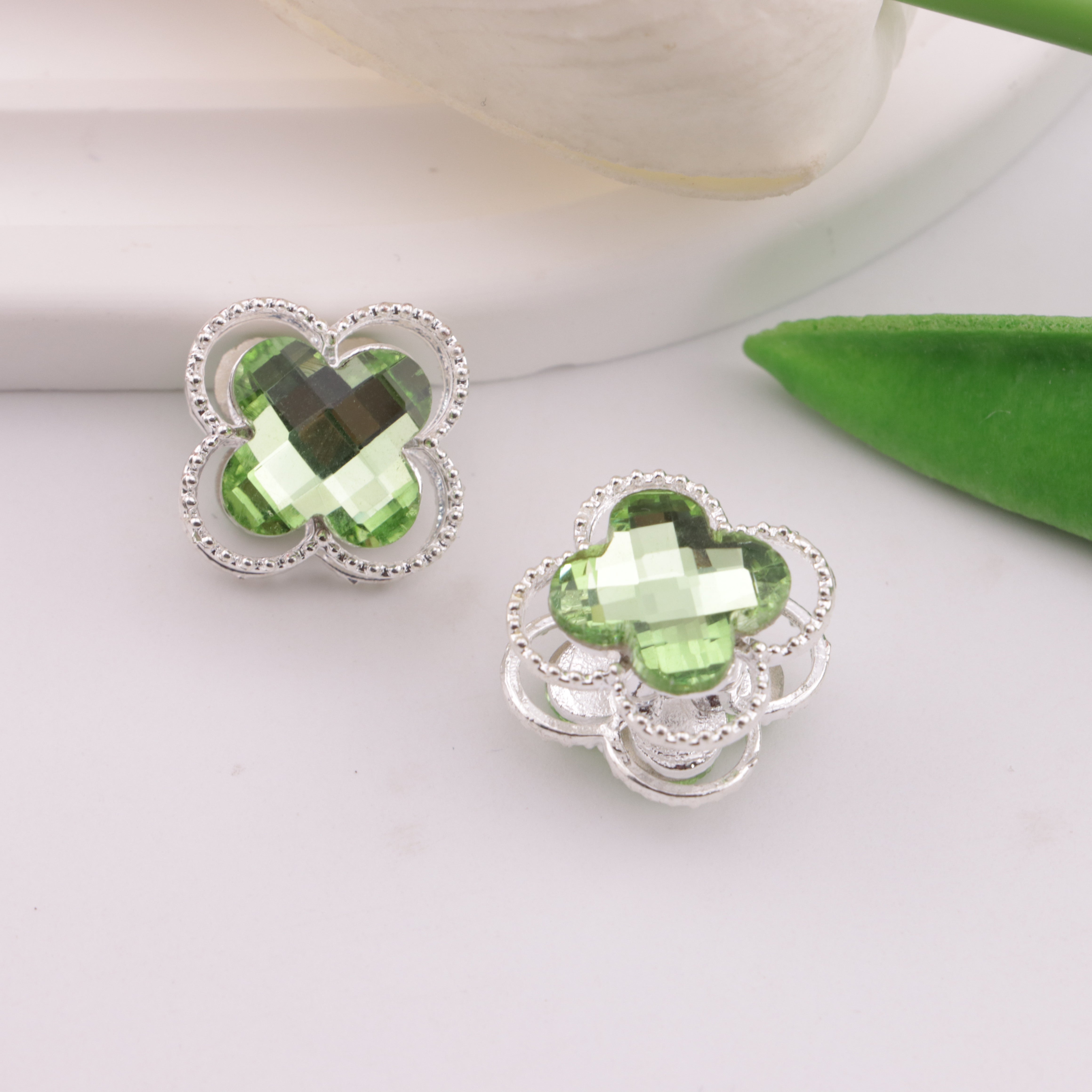 FS6304- Clover Alloy 4 Hole Metal Beads Fit For Beadable Pens