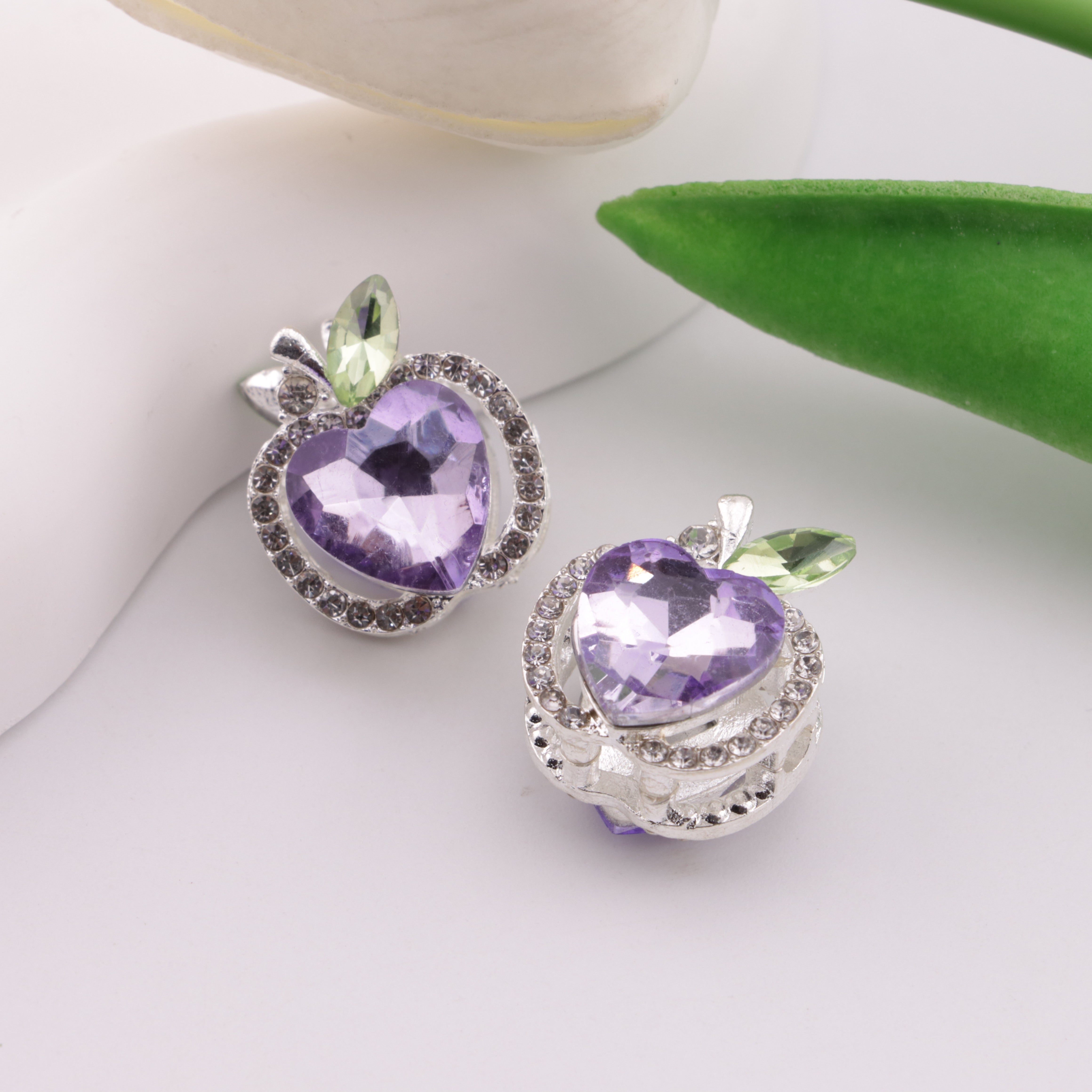 FS6305- About 17*16*19mm Crystal Apple 8 Hole Beads Fit For Beadable Pens