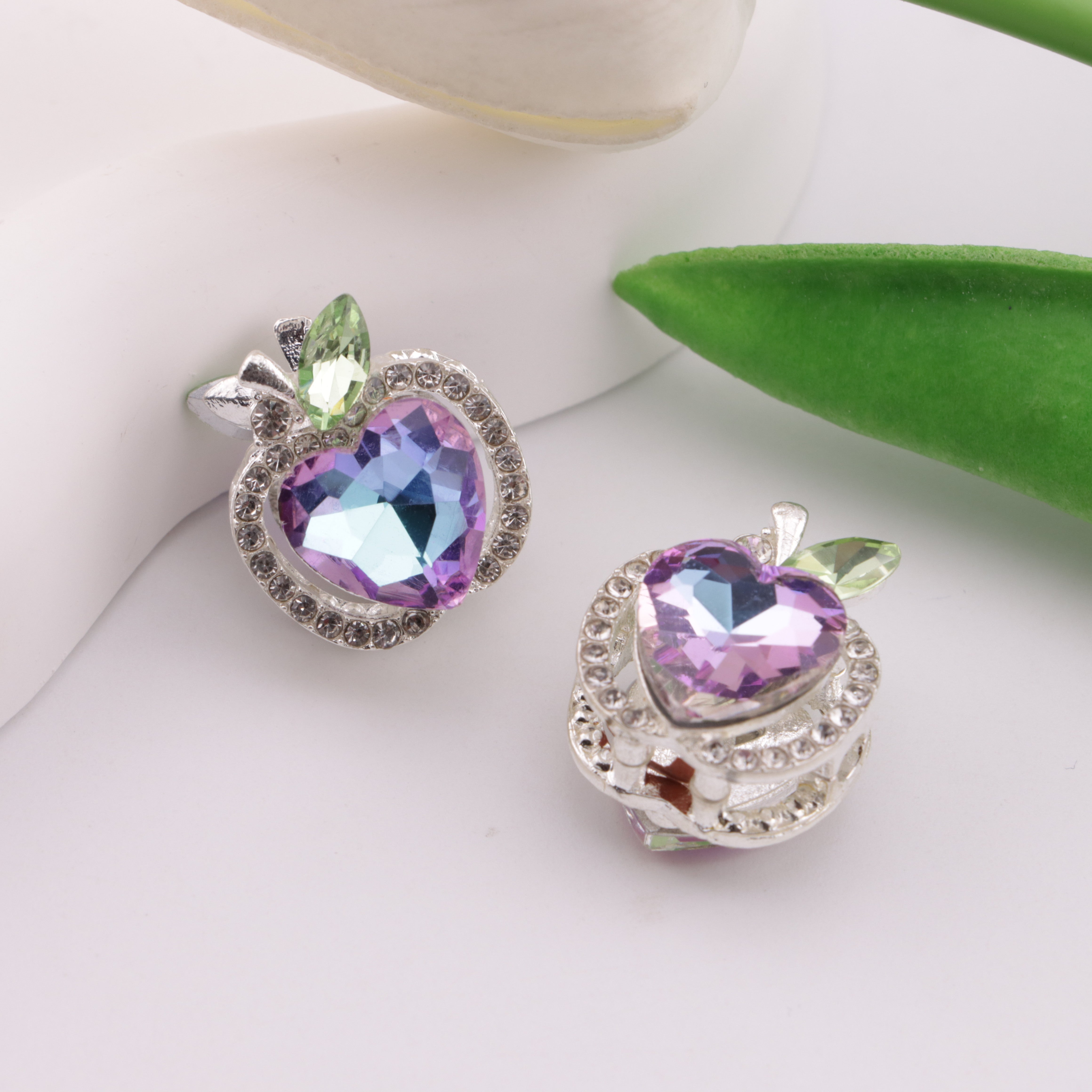 FS6305- About 17*16*19mm Crystal Apple 8 Hole Beads Fit For Beadable Pens