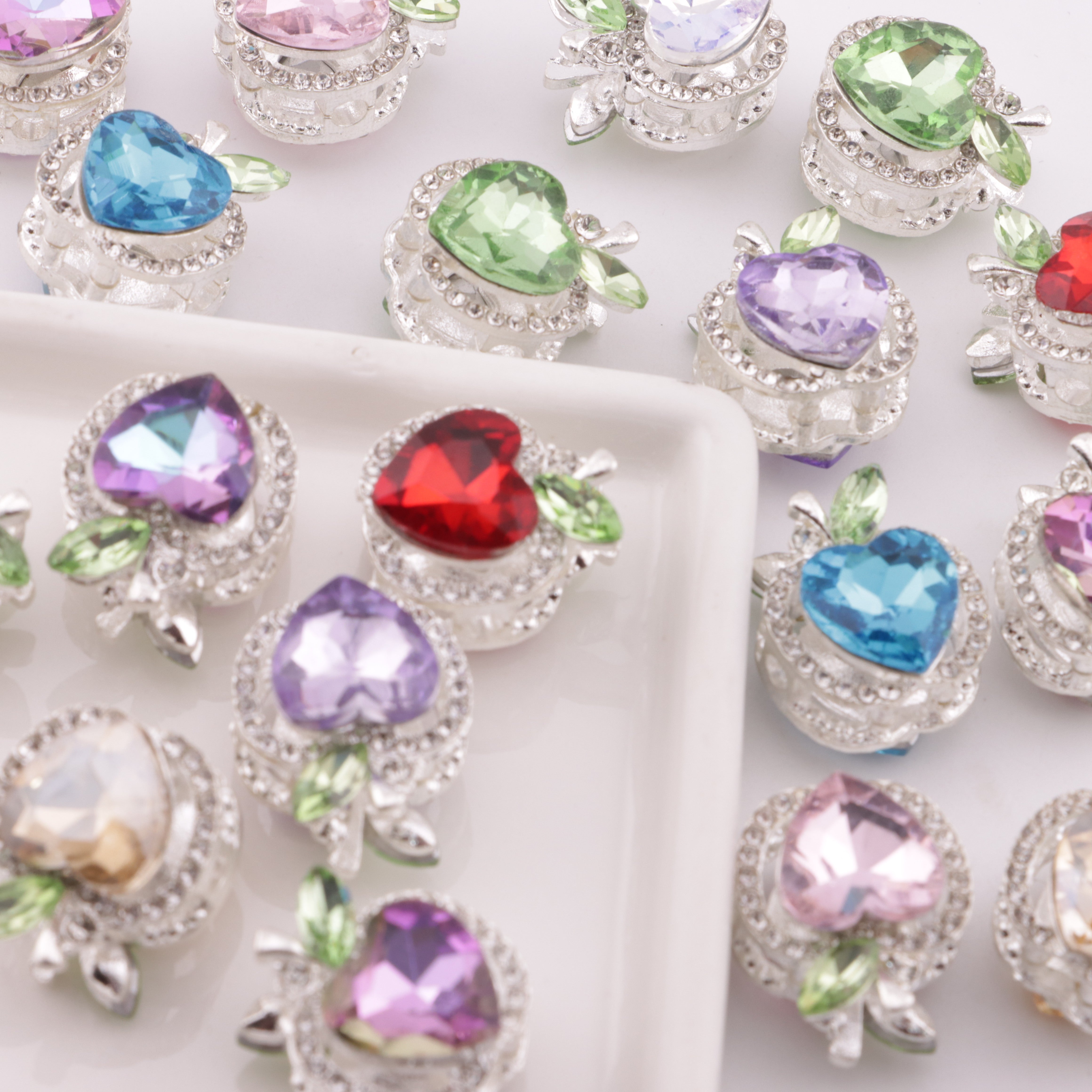 FS6305- About 17*16*19mm Crystal Apple 8 Hole Beads Fit For Beadable Pens