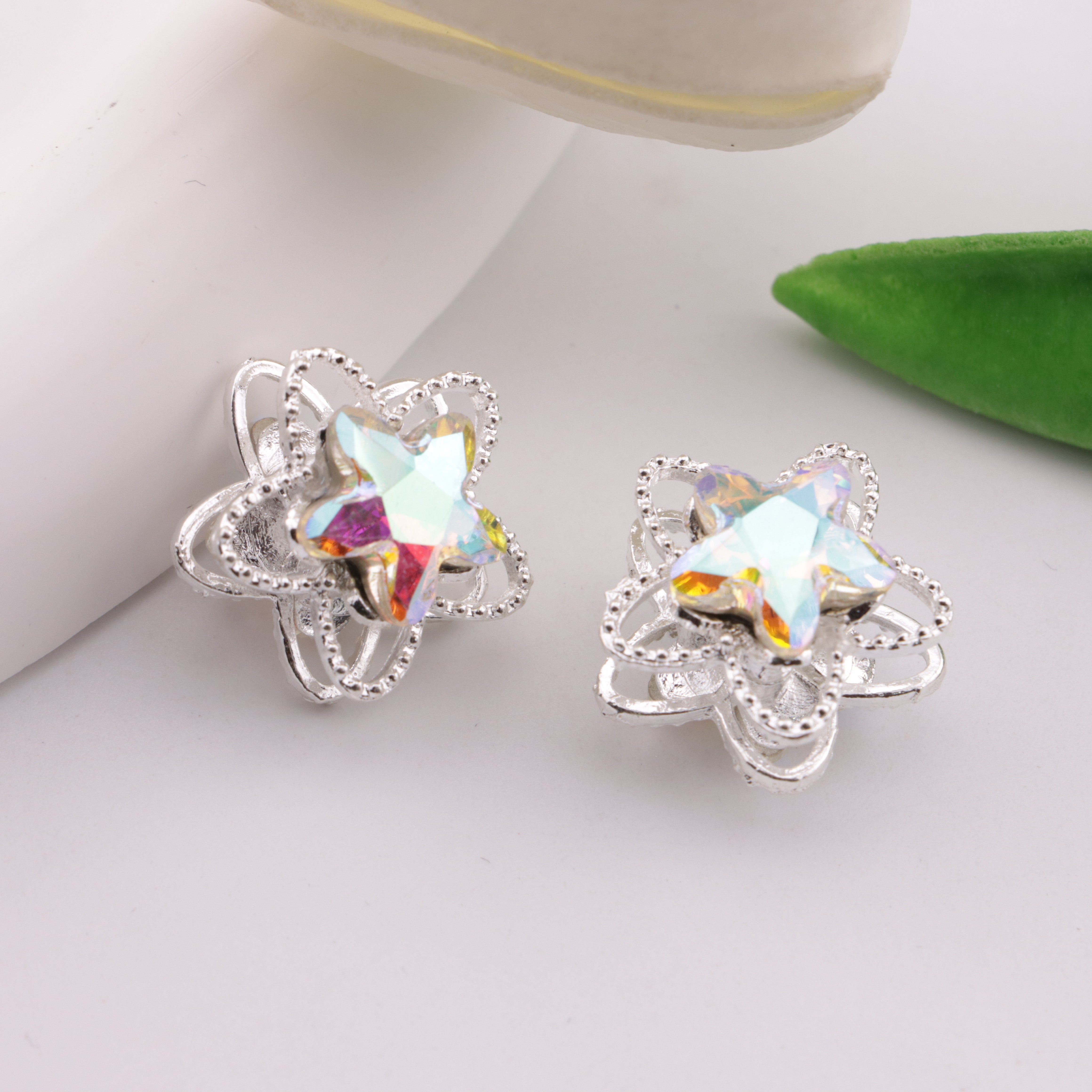 FS6326- Five - pointed Star Four - way Alloy Beads