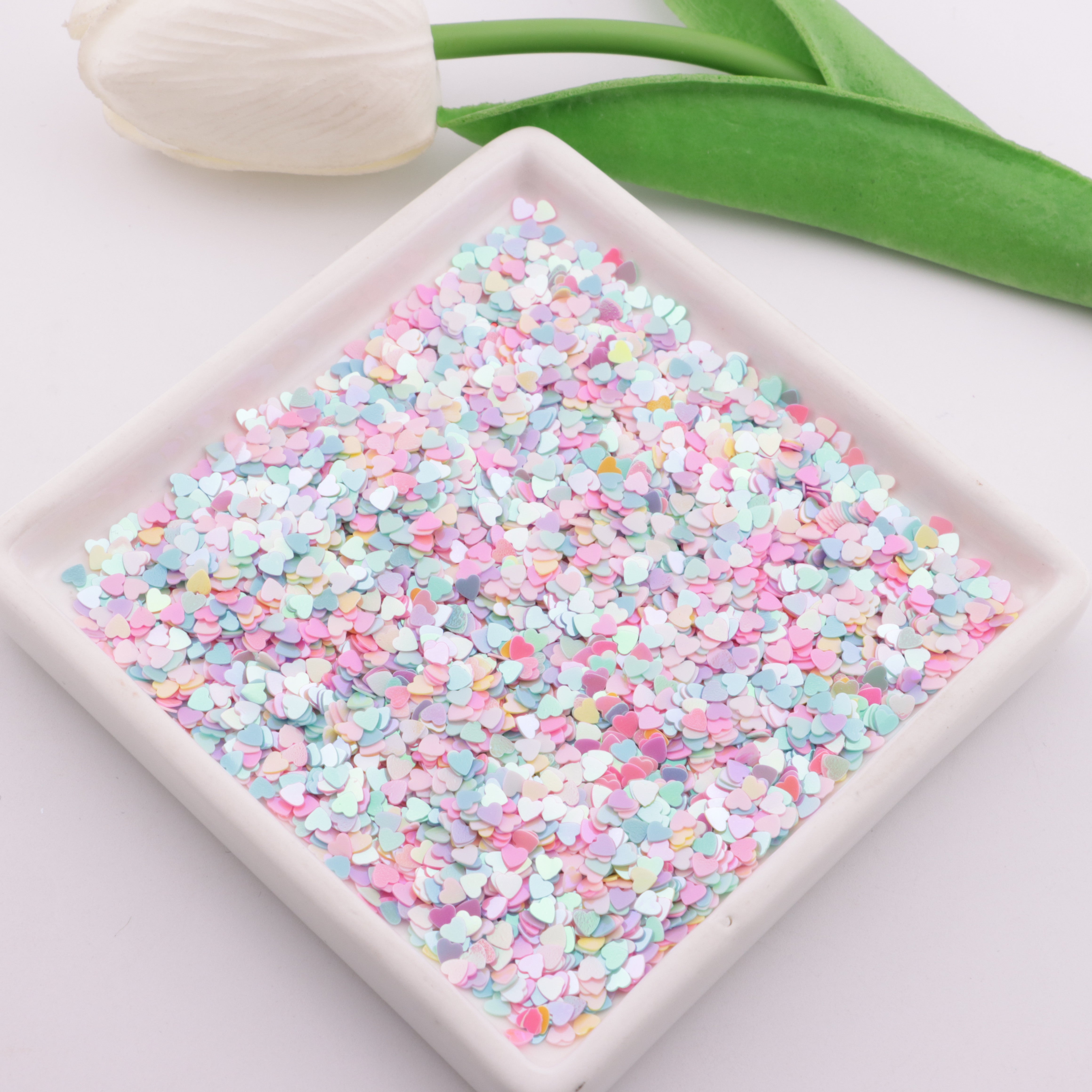 FS6300- About 9×10mm Luminous Heart Charms Glow-In-The-Dark Heart Embedded Flower Patches