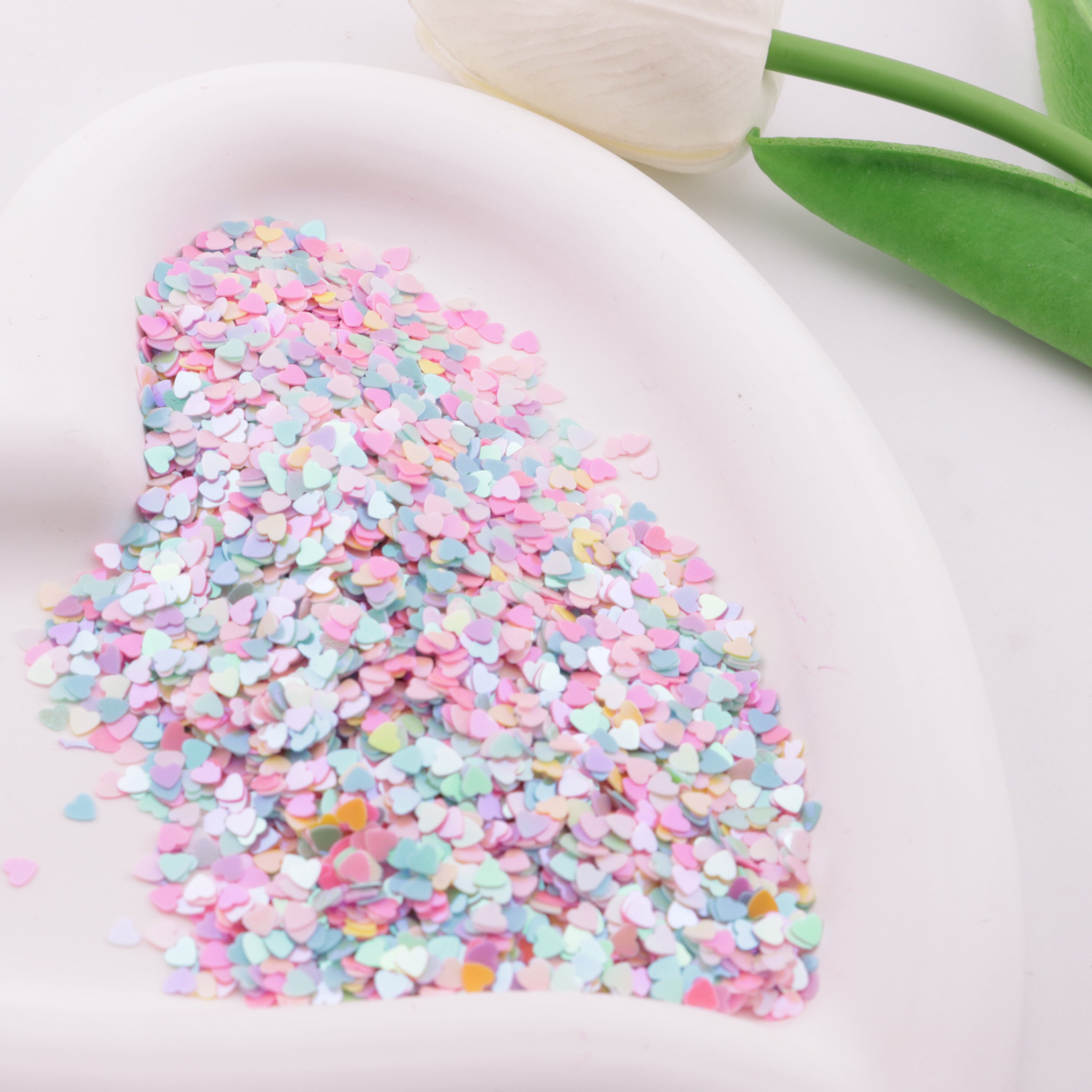 FS6300- About 9×10mm Luminous Heart Charms Glow-In-The-Dark Heart Embedded Flower Patches