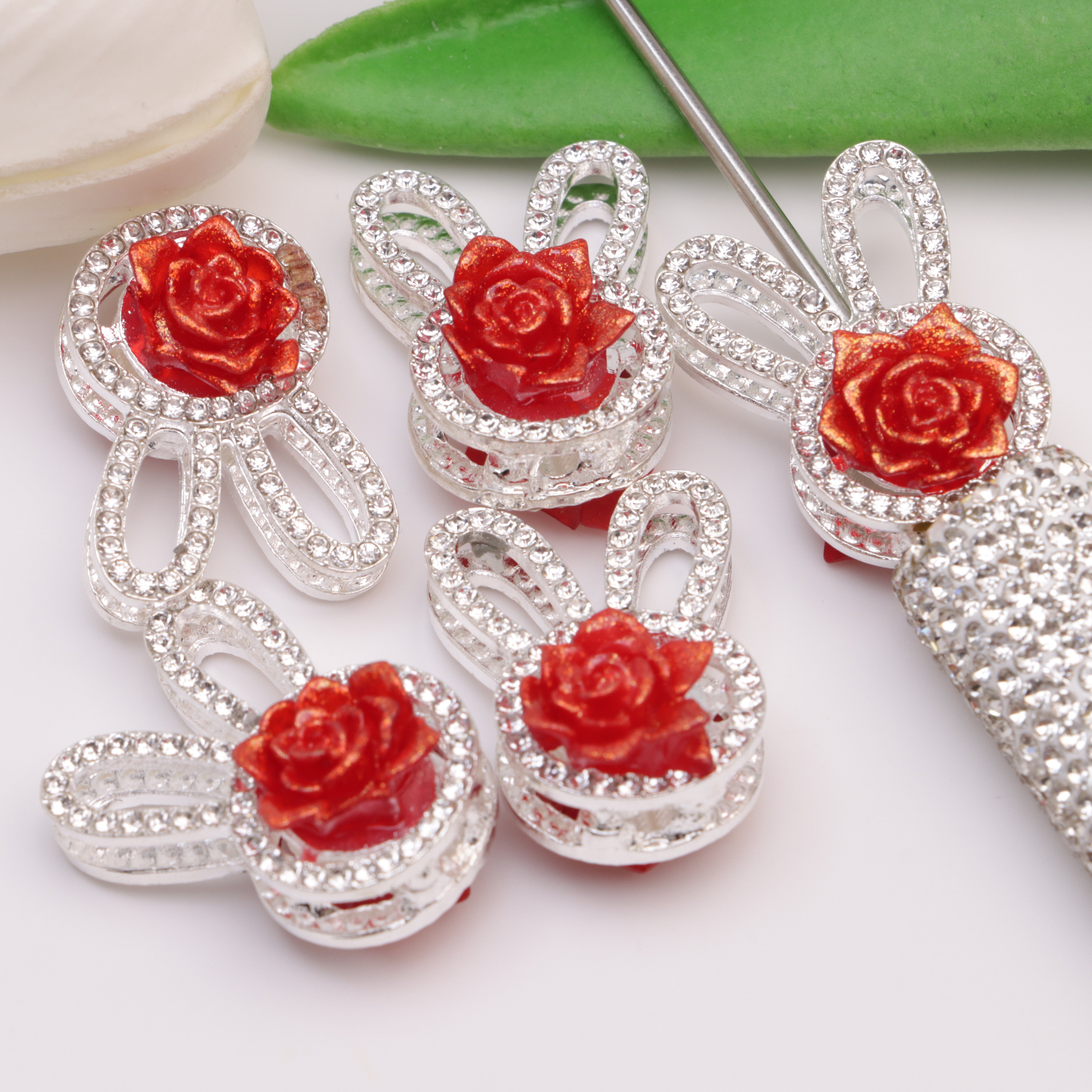 FS4995- 27*20mm Rabbit Beads With Diamond-Embedded Flowers Zoe's DIY Shop
