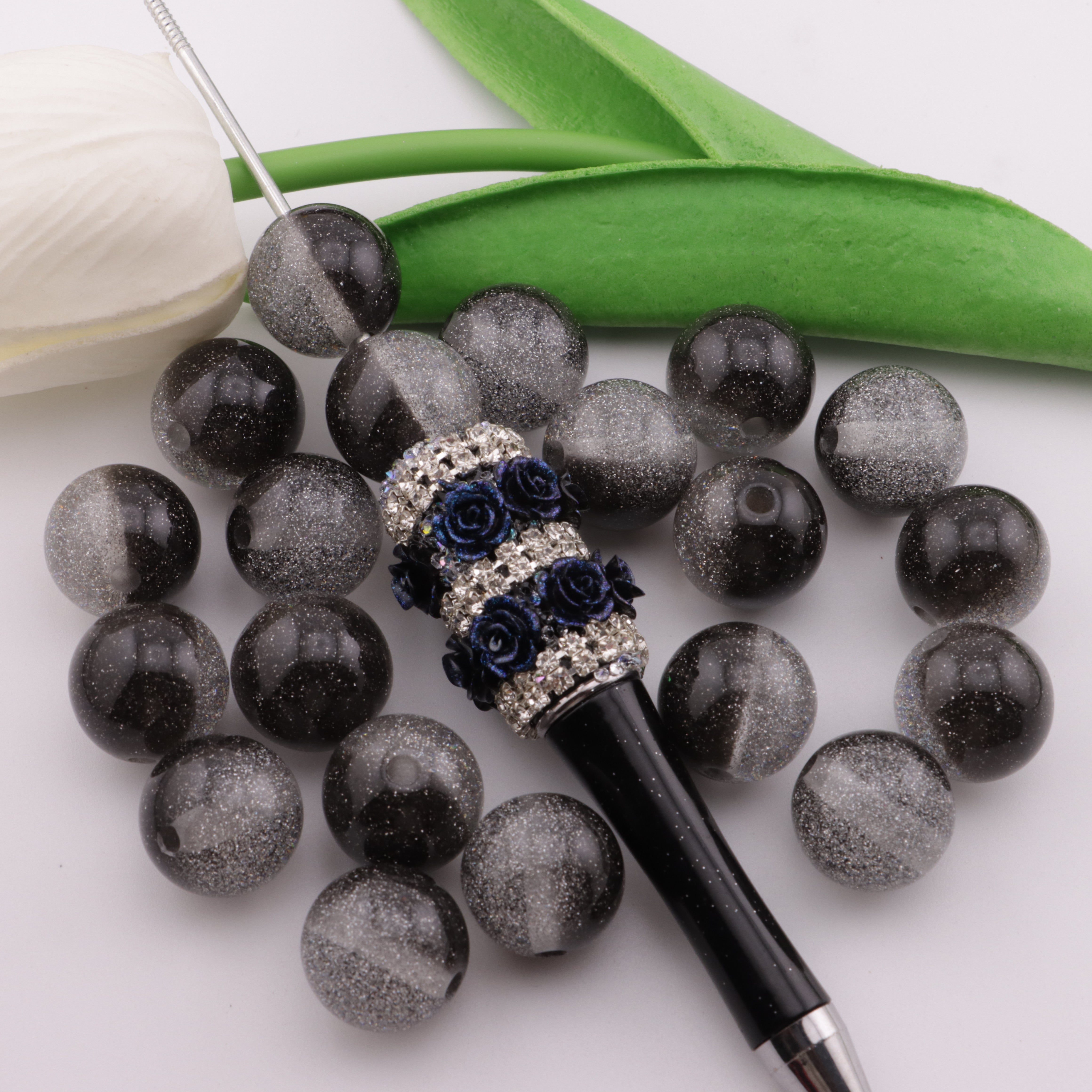FS3544- 16mm Gradient Flashing Resin Beads