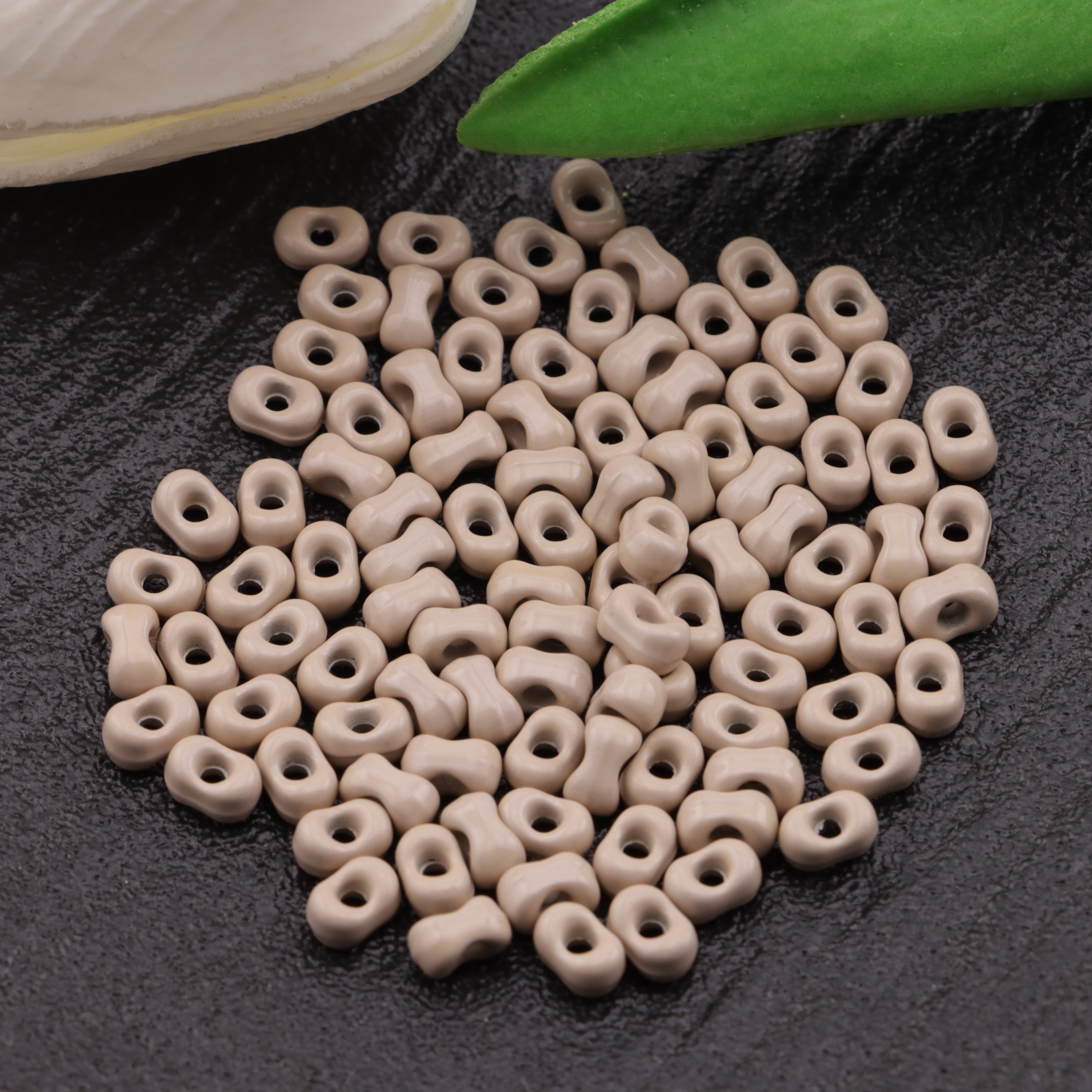 FS3763- 4×6mm Solid-color Metal Peanut Beads