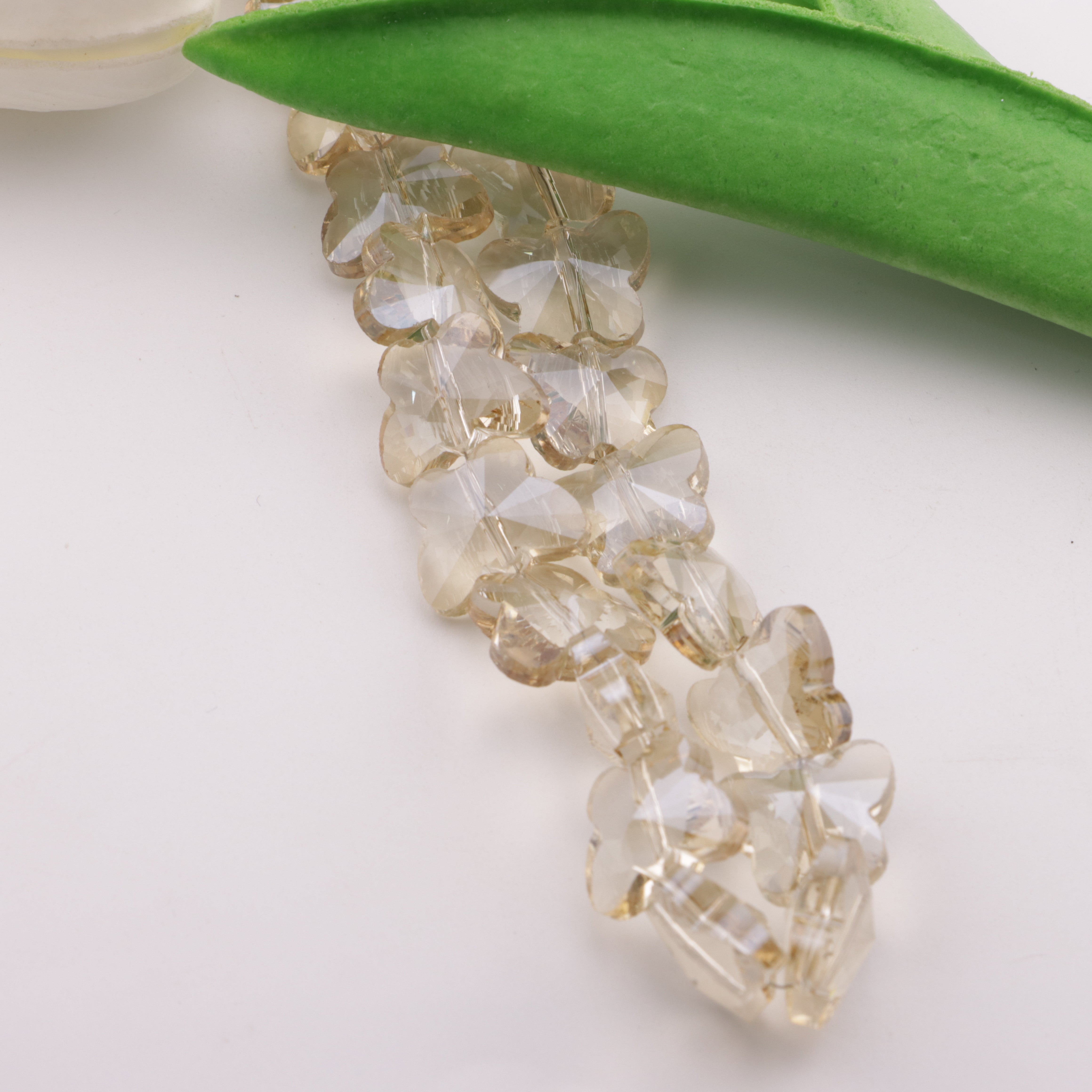 FS4579- 12*15mm 59-60 PCS/Strand Butterfly Glass Beads, Common-Color Butterfly Glass Beads