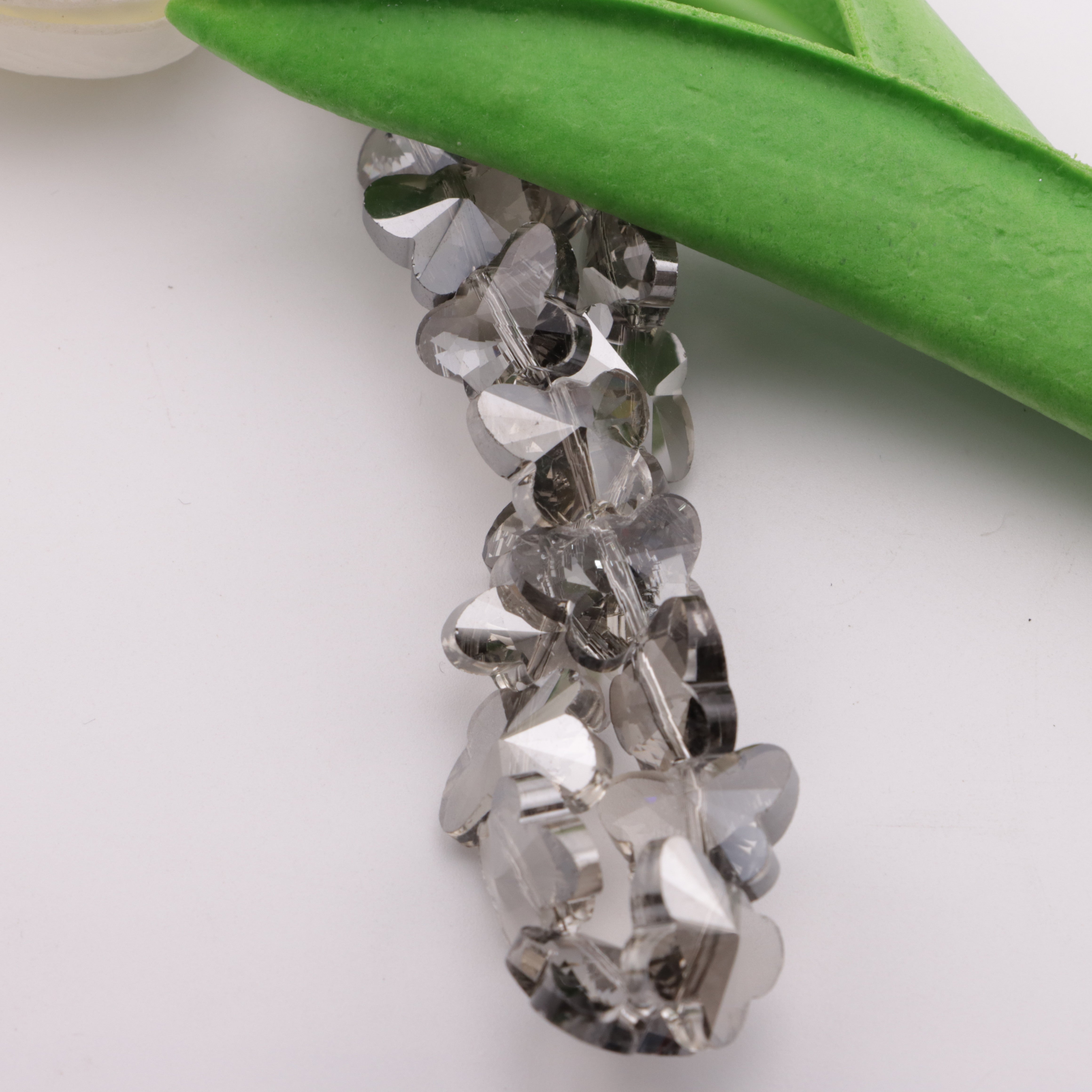 FS4579- 12*15mm 59-60 PCS/Strand Butterfly Glass Beads, Common-Color Butterfly Glass Beads