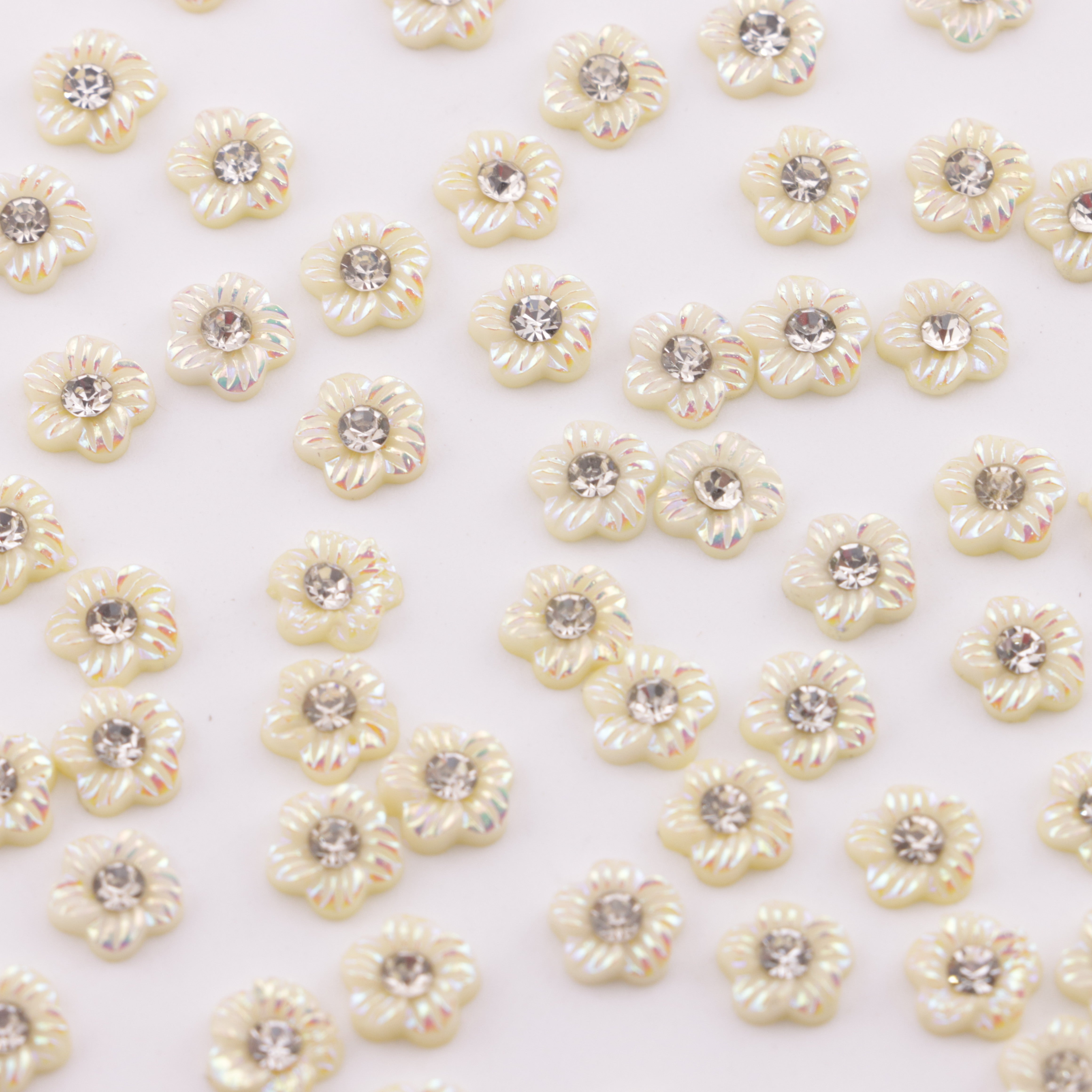 FS5679- 6mm Uv 5-Petal Small Flower Charms With Diamonds