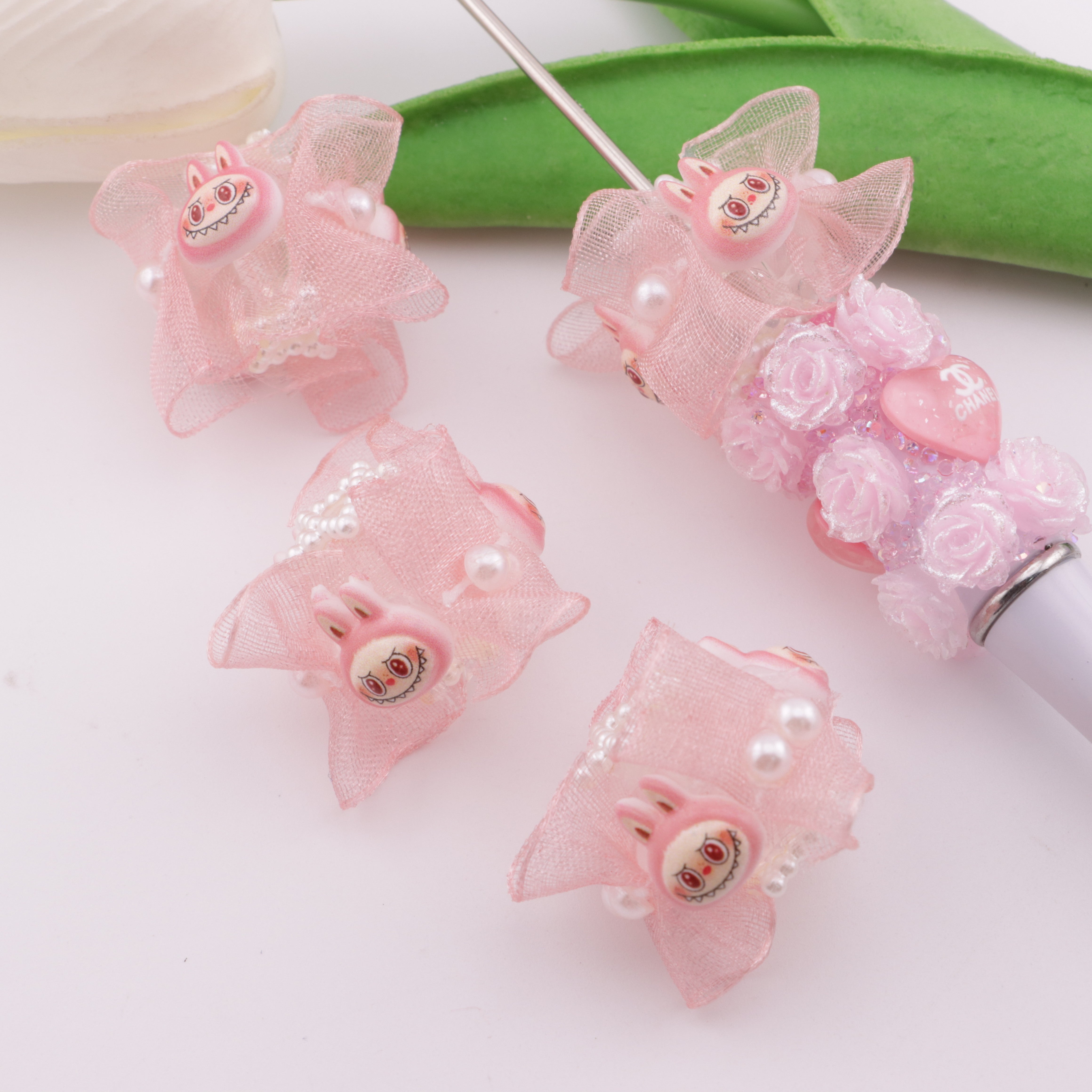 FS5719- Labubu Glow-in-the-Dark Hand-Painted Beads