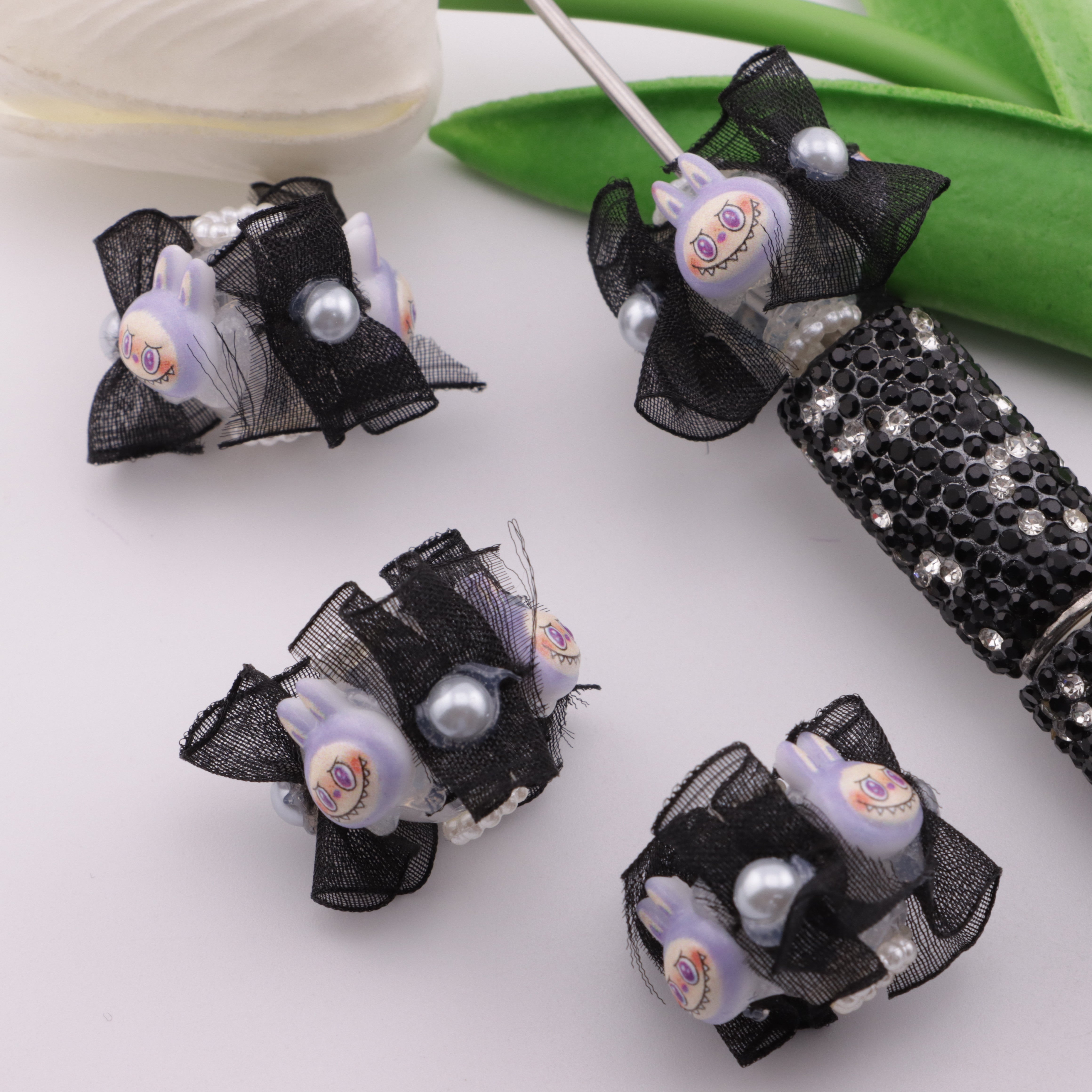 FS5719- Labubu Glow-in-the-Dark Hand-Painted Beads