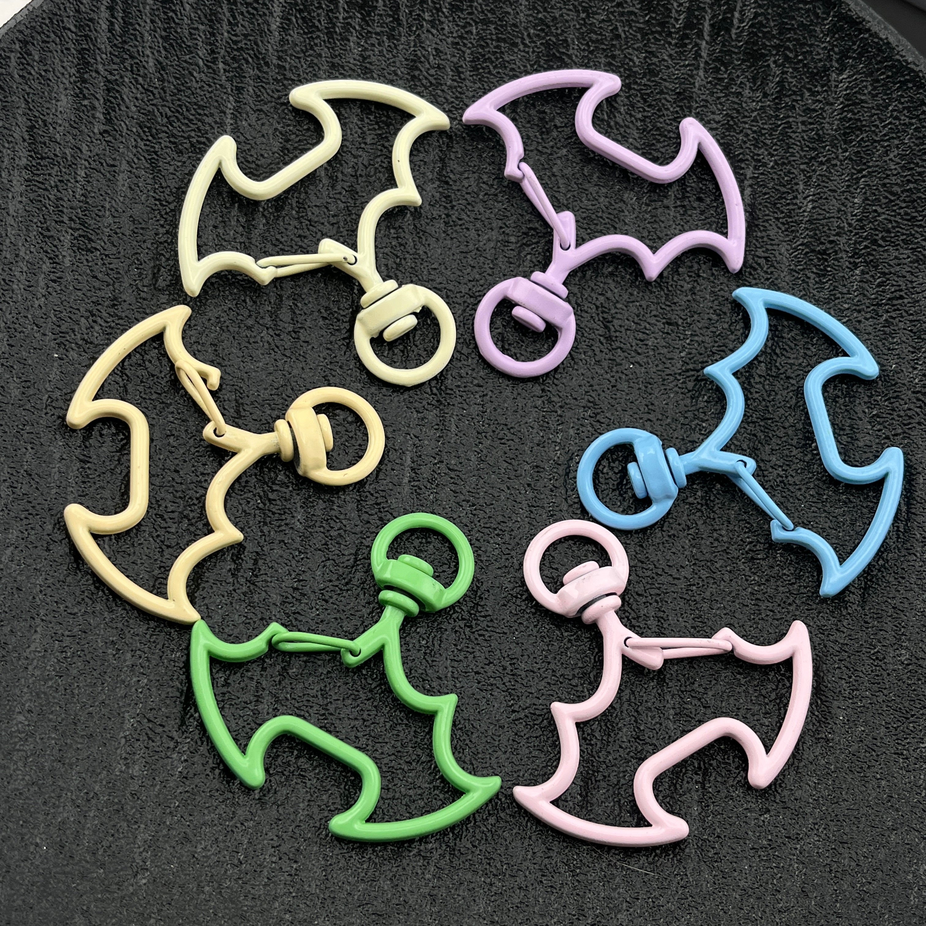 FS2112-10PCS Bat wing keychain keyring Zoe's DIY Shop
