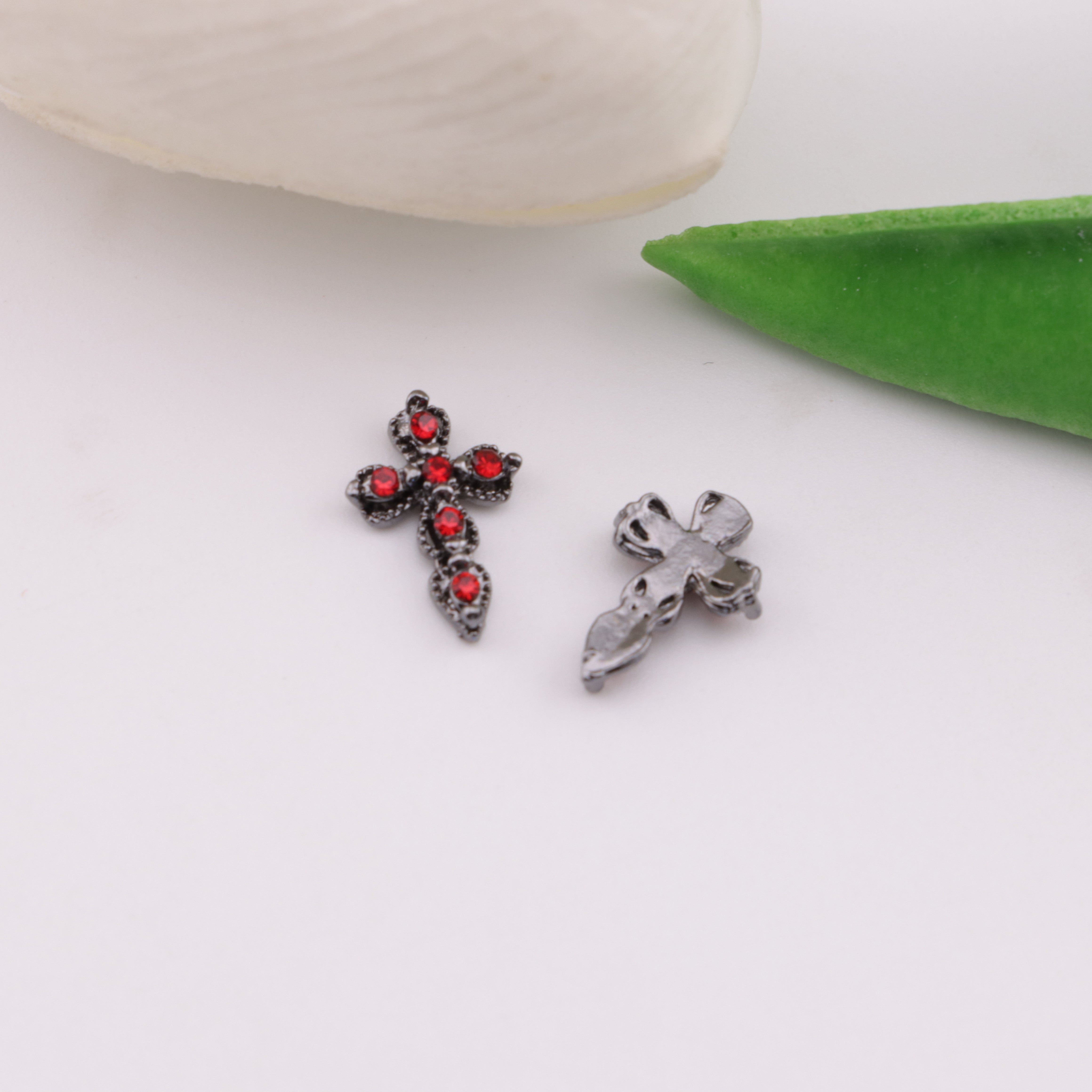 FS6206- 9×13mm Cross Patch With Diamonds Zoe's DIY Shop