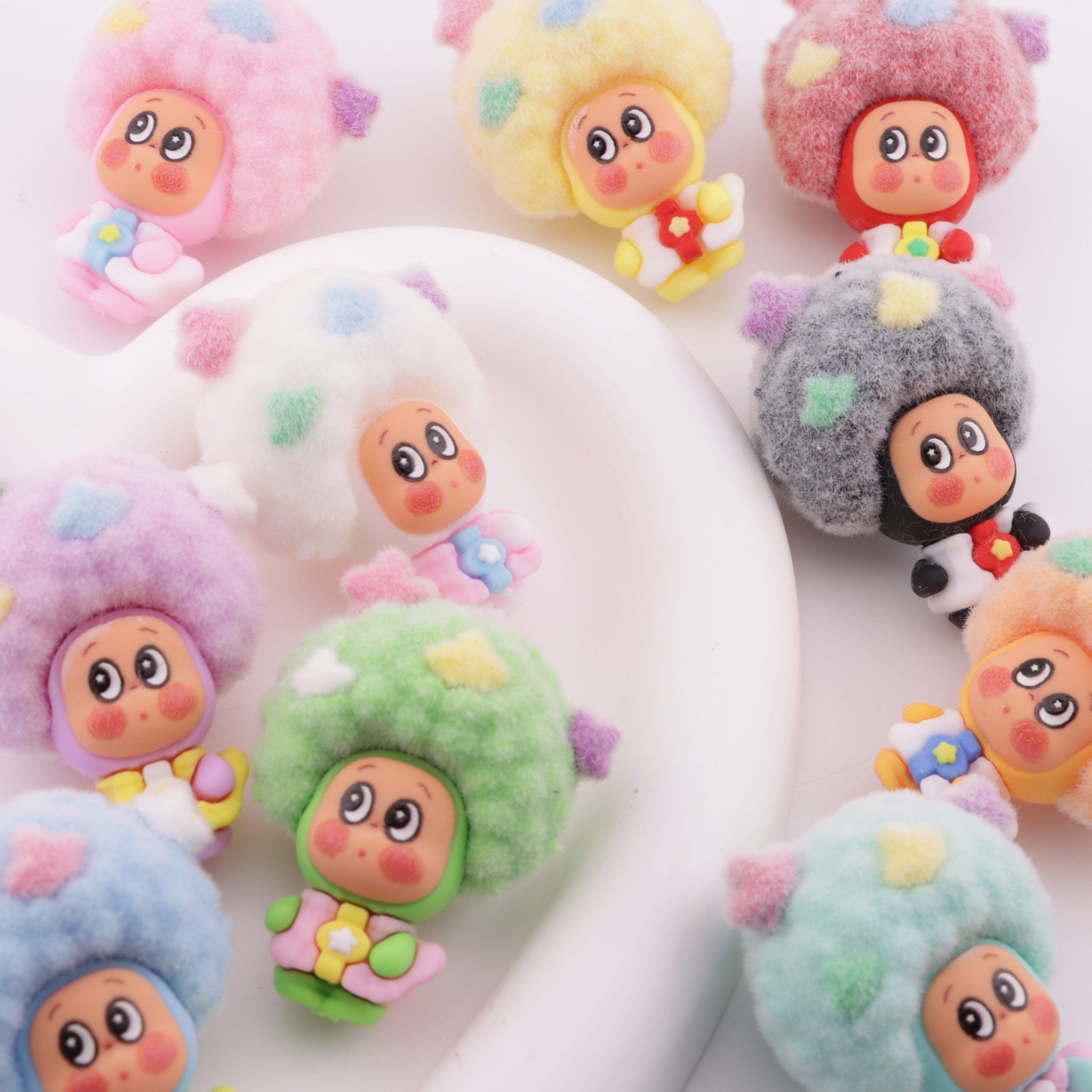 FS6372- 44×35Mm Afro-haired Flocked Alien Star Beads Zoe's DIY Shop