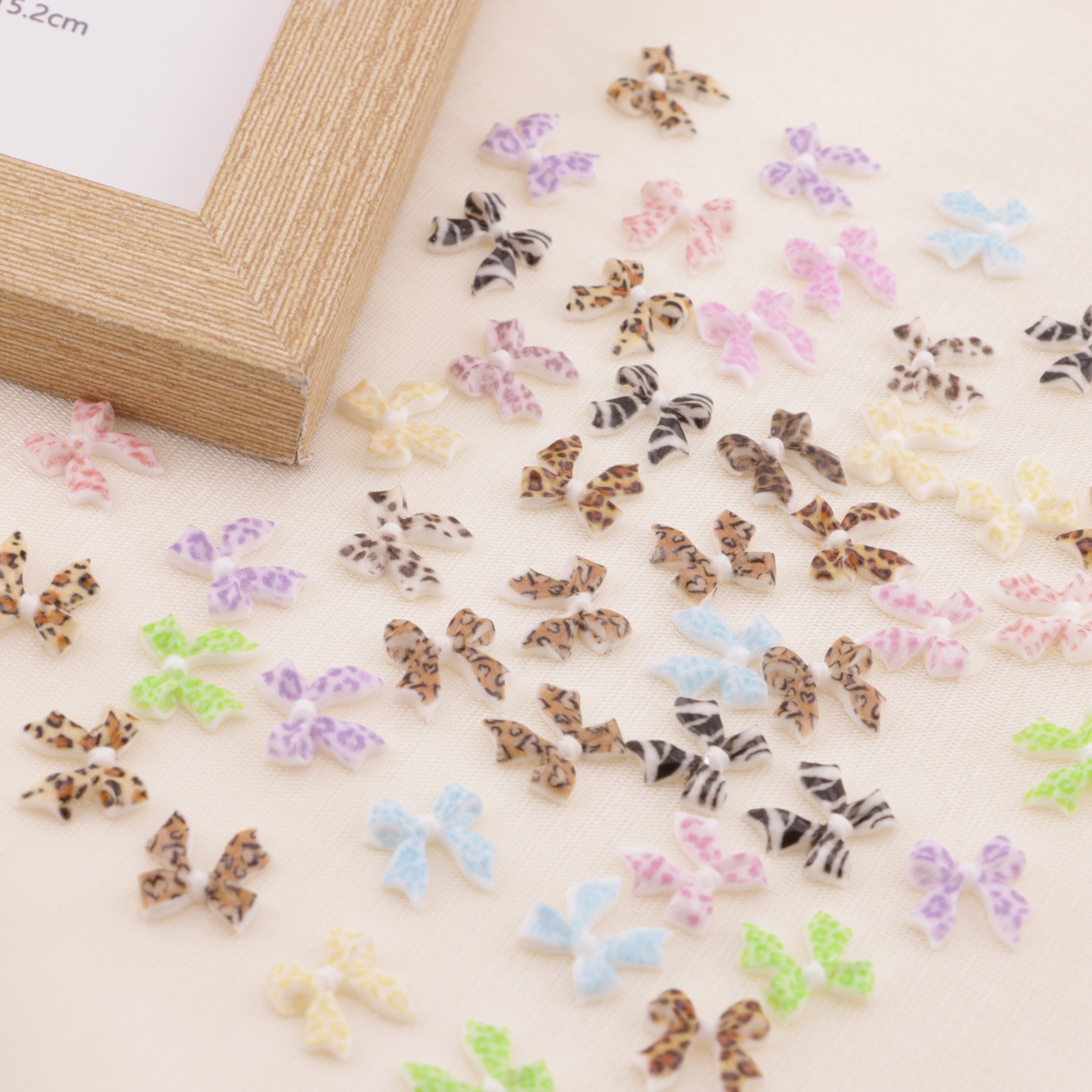 FS6400- Leopard Print Bowknot Nail Stickers Zoe's DIY Shop