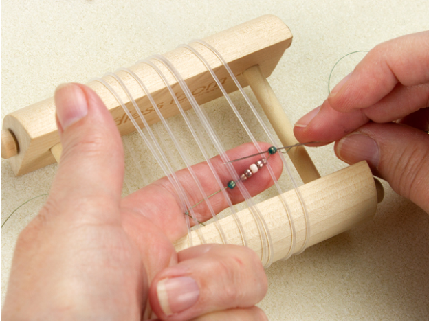Mastering-the-Art-of-Beading-Loom-An-Ultimate-DIY-Guide-to-Creating-Beading-Items Zoe's DIY  Shop