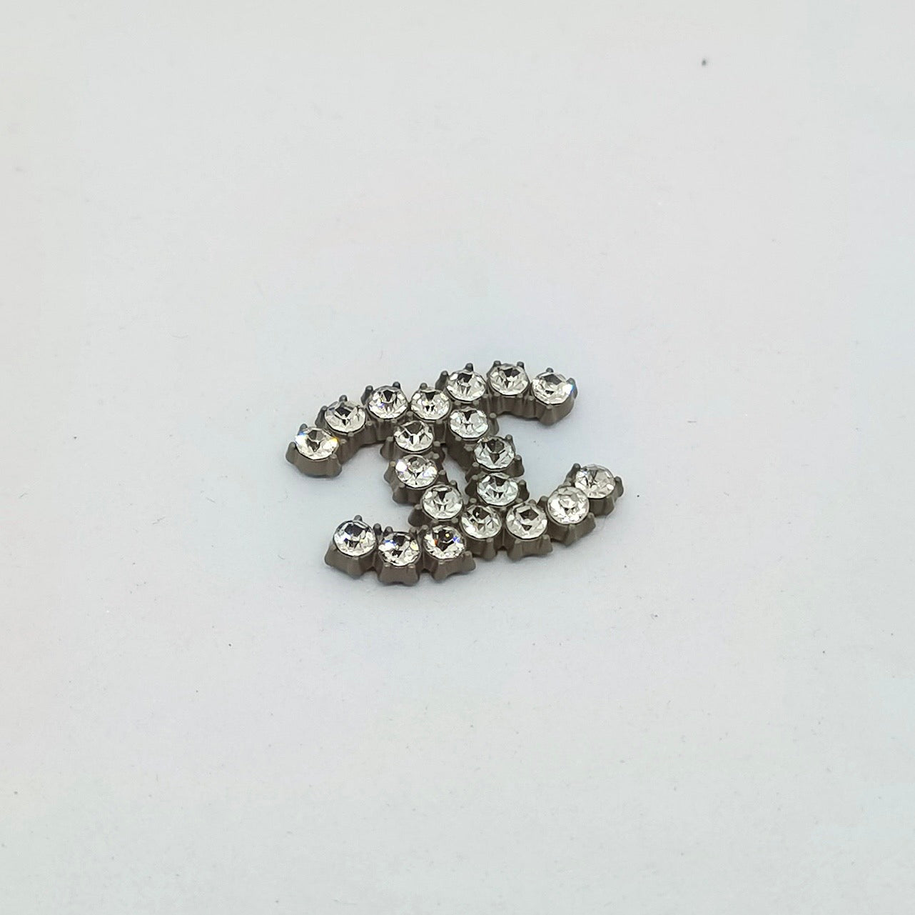 FS2532-About 27×21mm C Rhinestone Metal Patch