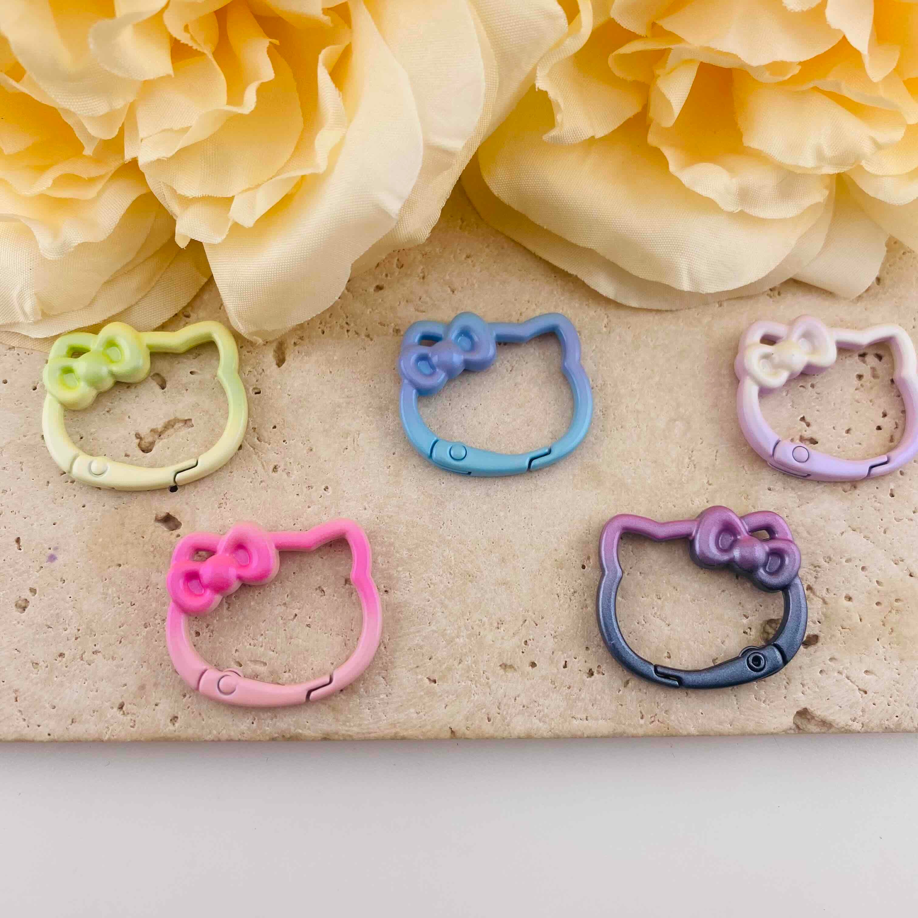 FS20076-About 25*28mm Hello Kitty Metal Key Clasp