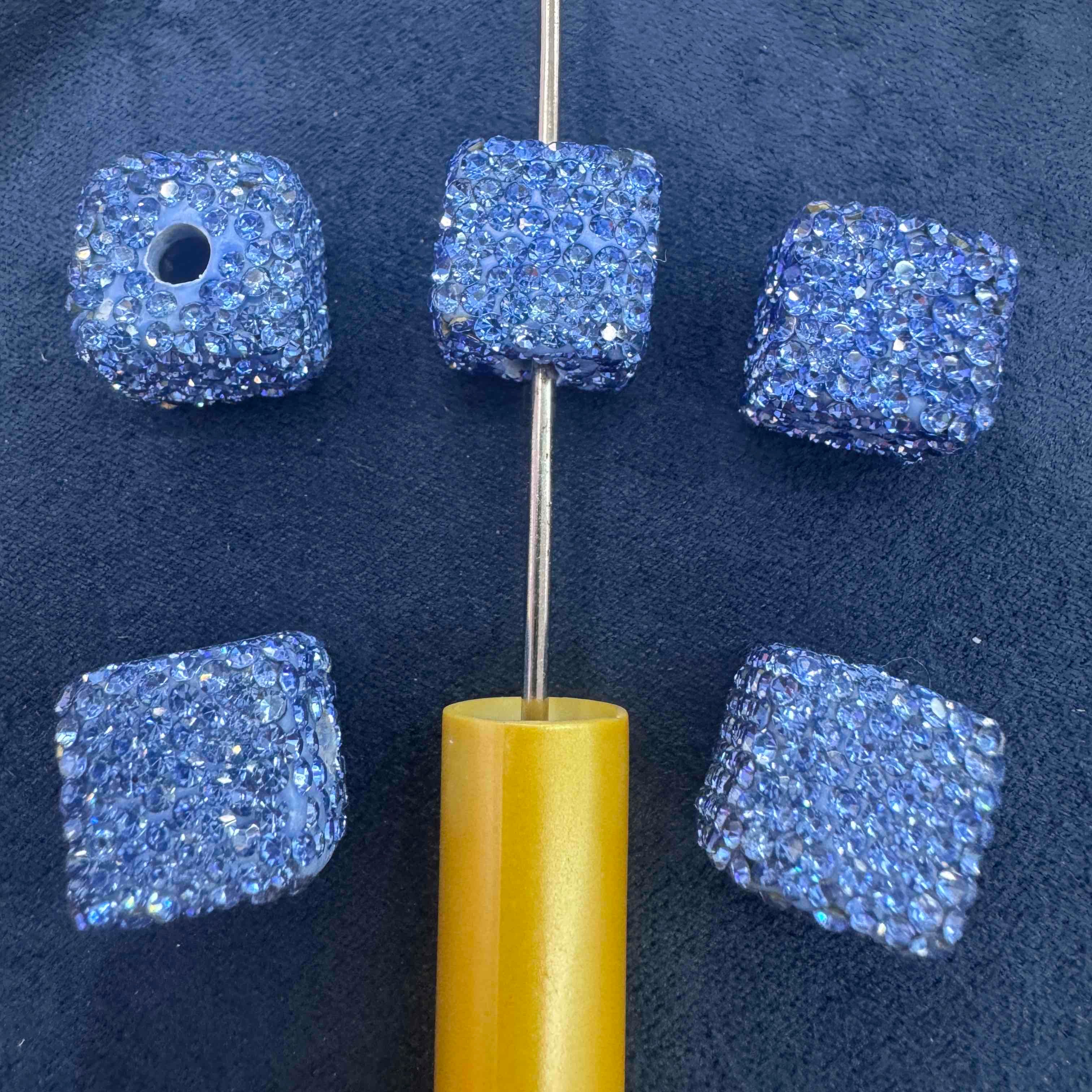 FS20231-16mm Solid Color Rhinestone Clay Cube Beads