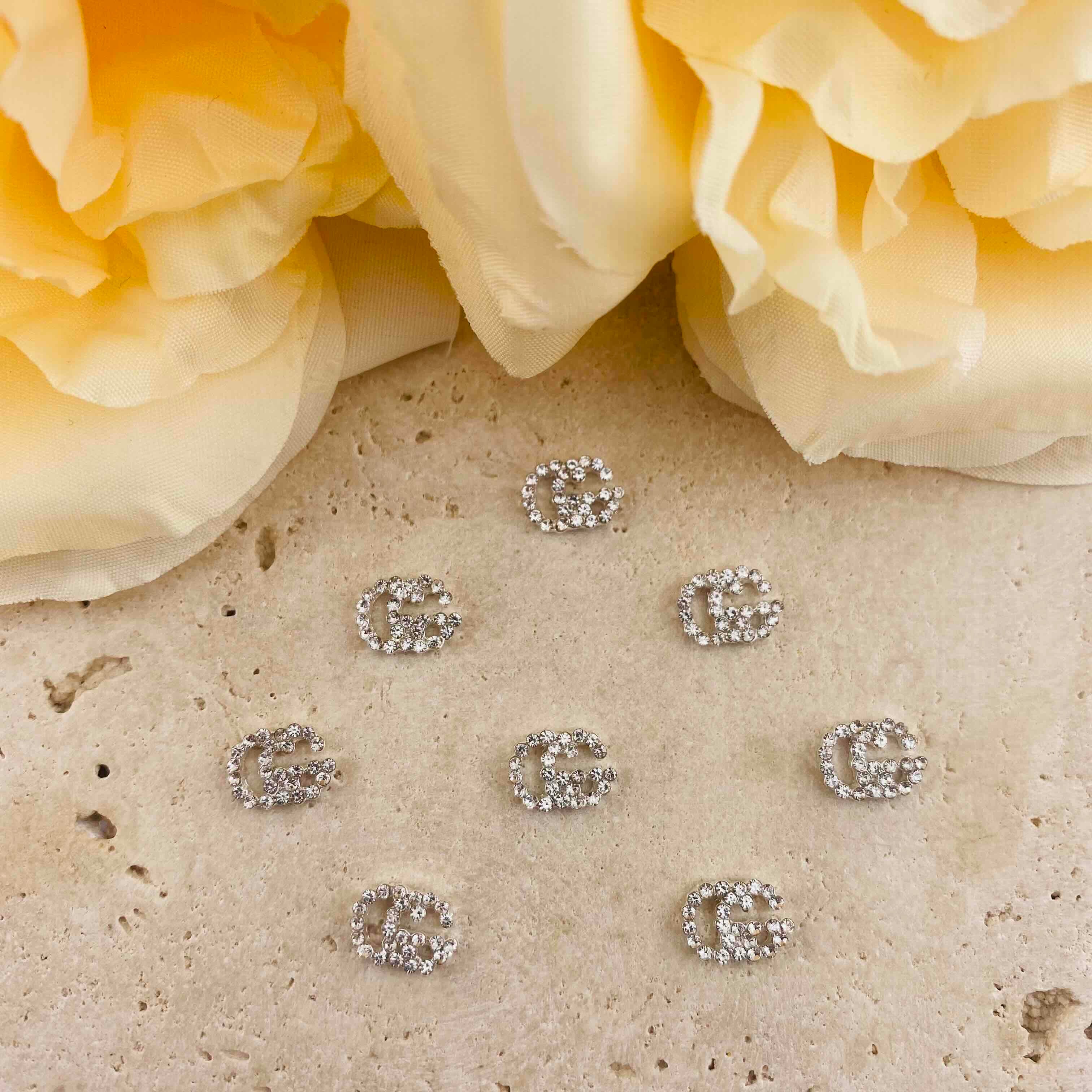 FS4775- 9mm GG Rhinestone Metal Nail Charms