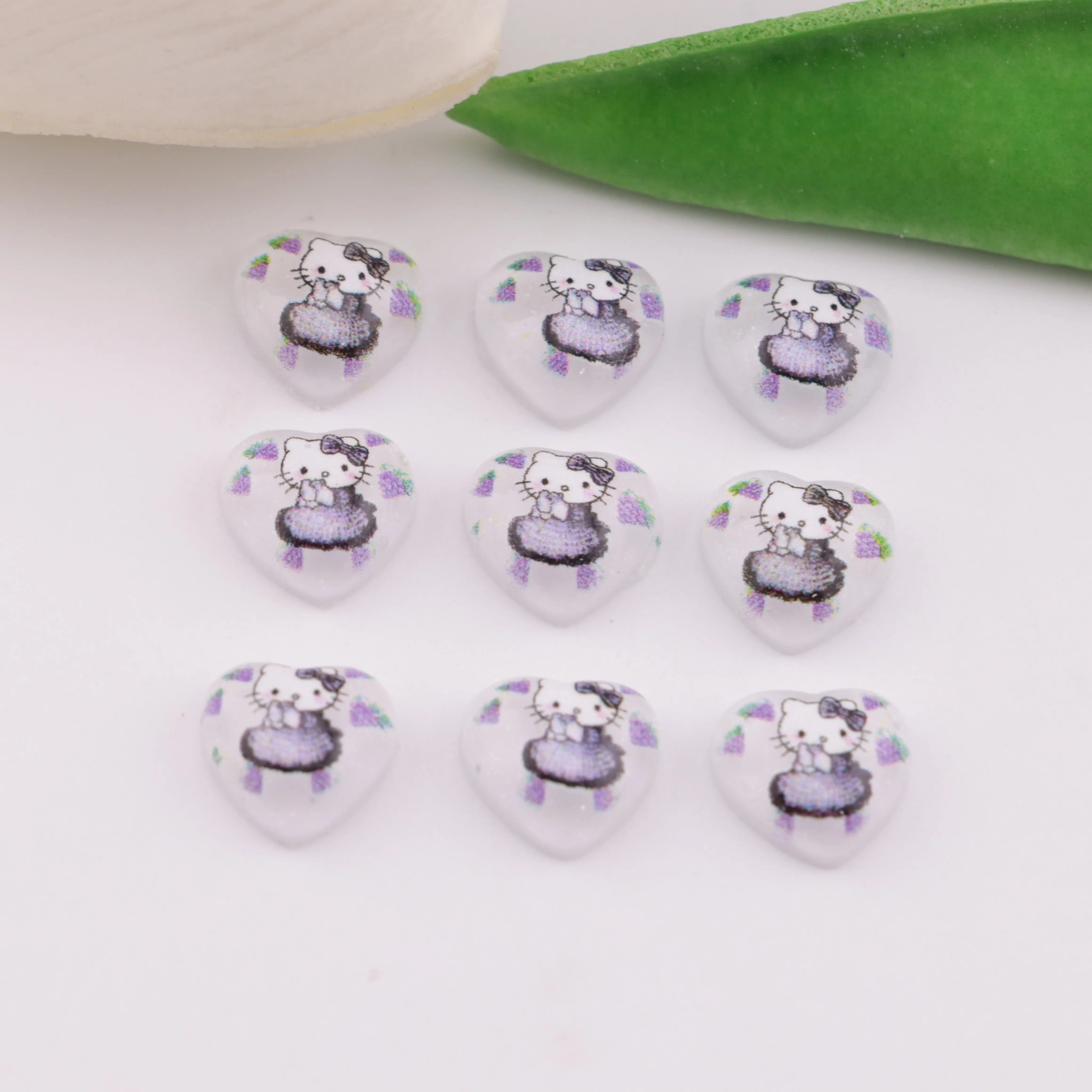 FS6285-10mm Hk Heart Charms Heart-Shaped Kitty Patches - Zoe DIY Wholesale