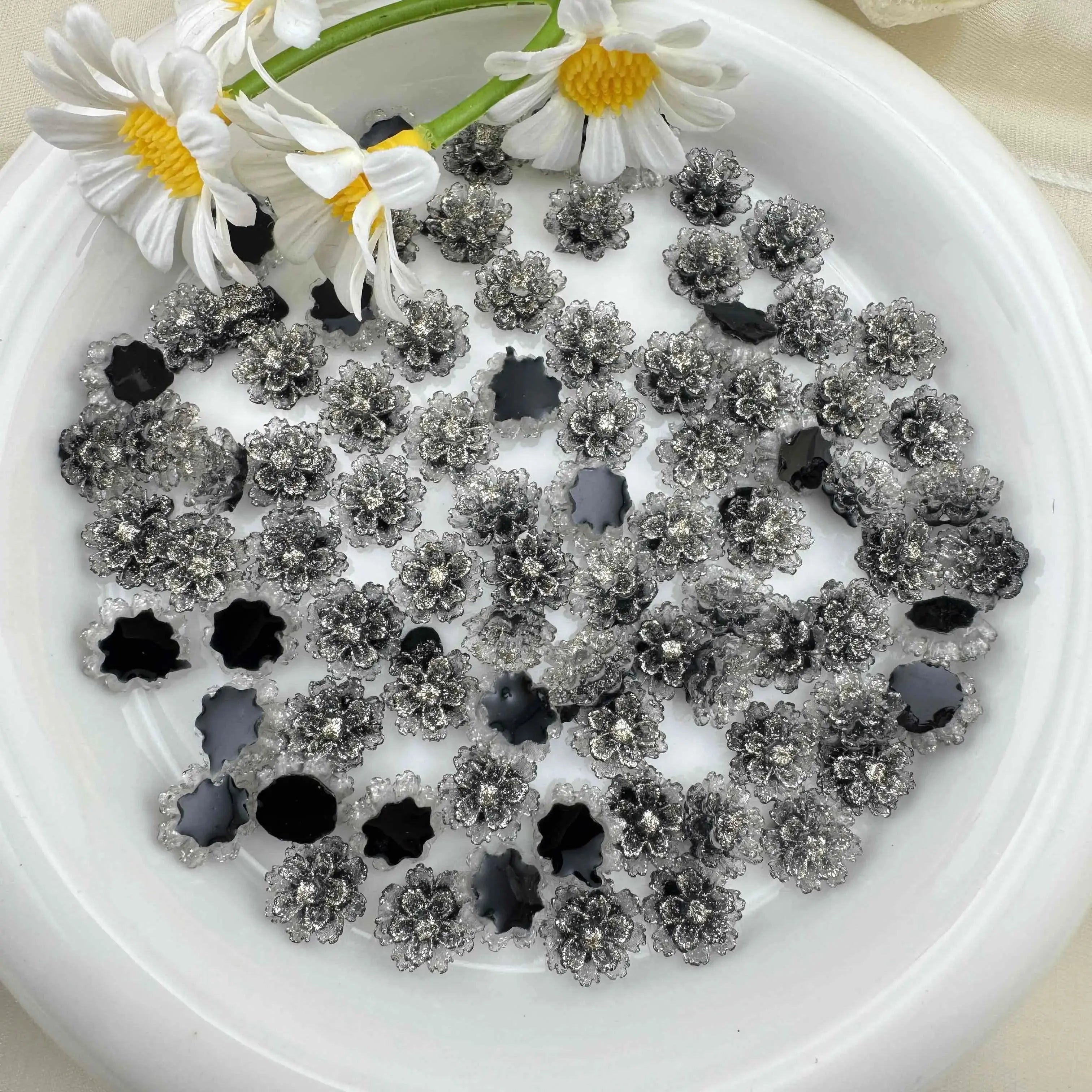 10mm Luminous Lotus Flower Nail Charms For Making Fancy Beads Or Fancy Beadable Pens Zoe DIY Wholesale