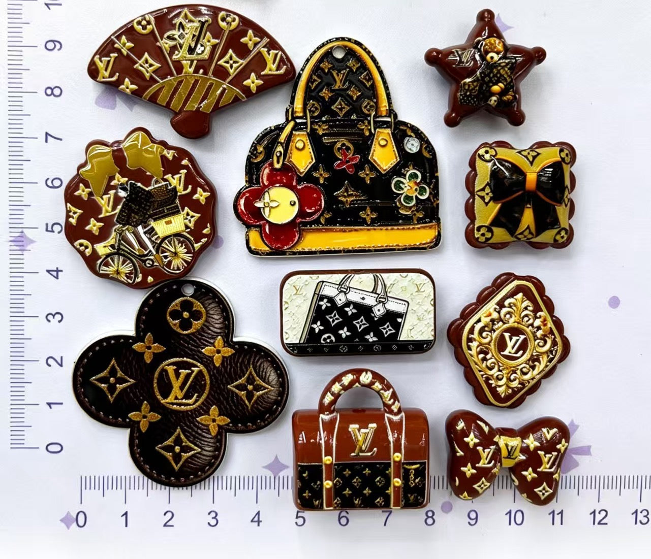 Monogram Multi‑Shape Acrylic Beads and Pendants,As Picture Shows,Random Mix