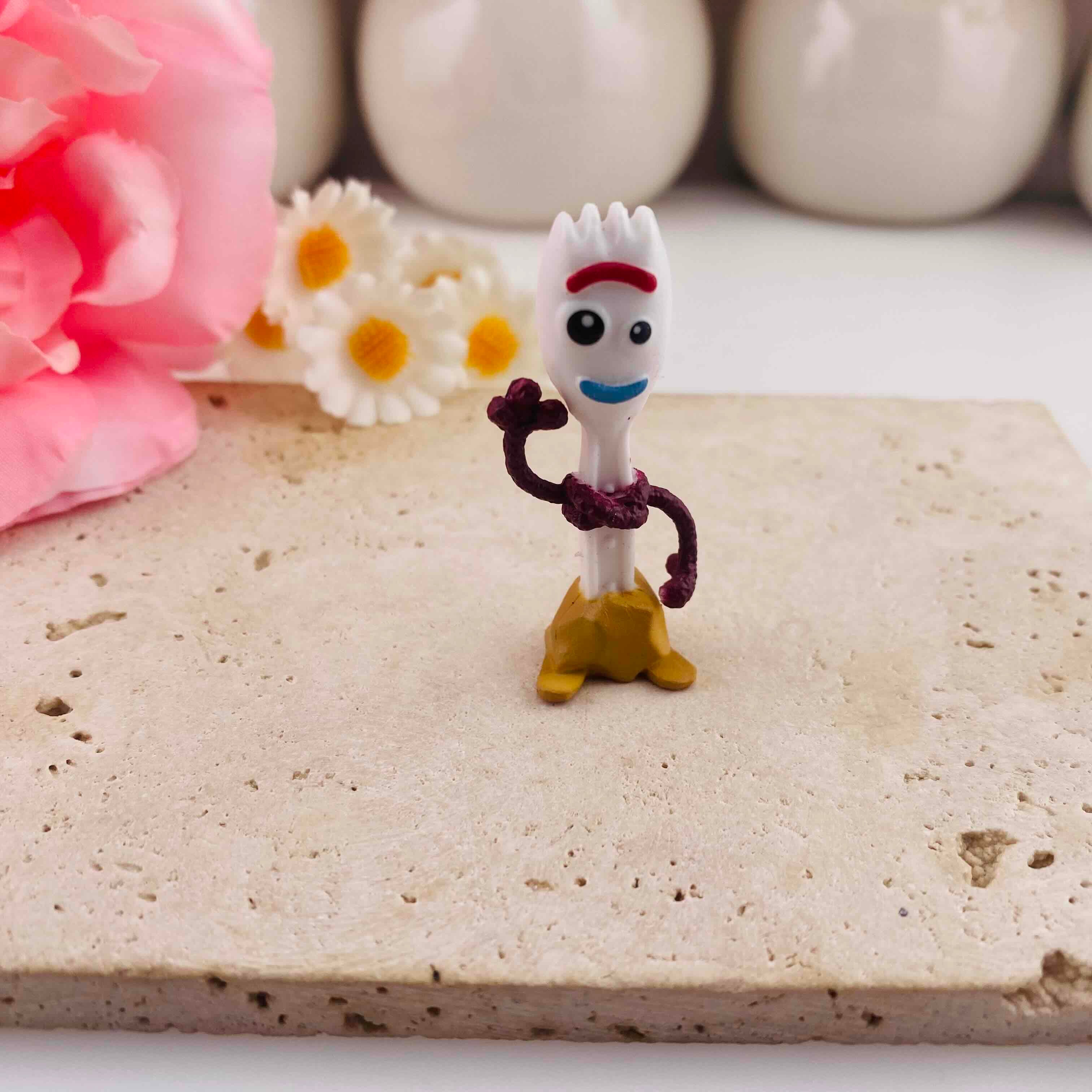 FS19885-About 19*46mm Forky Figurine