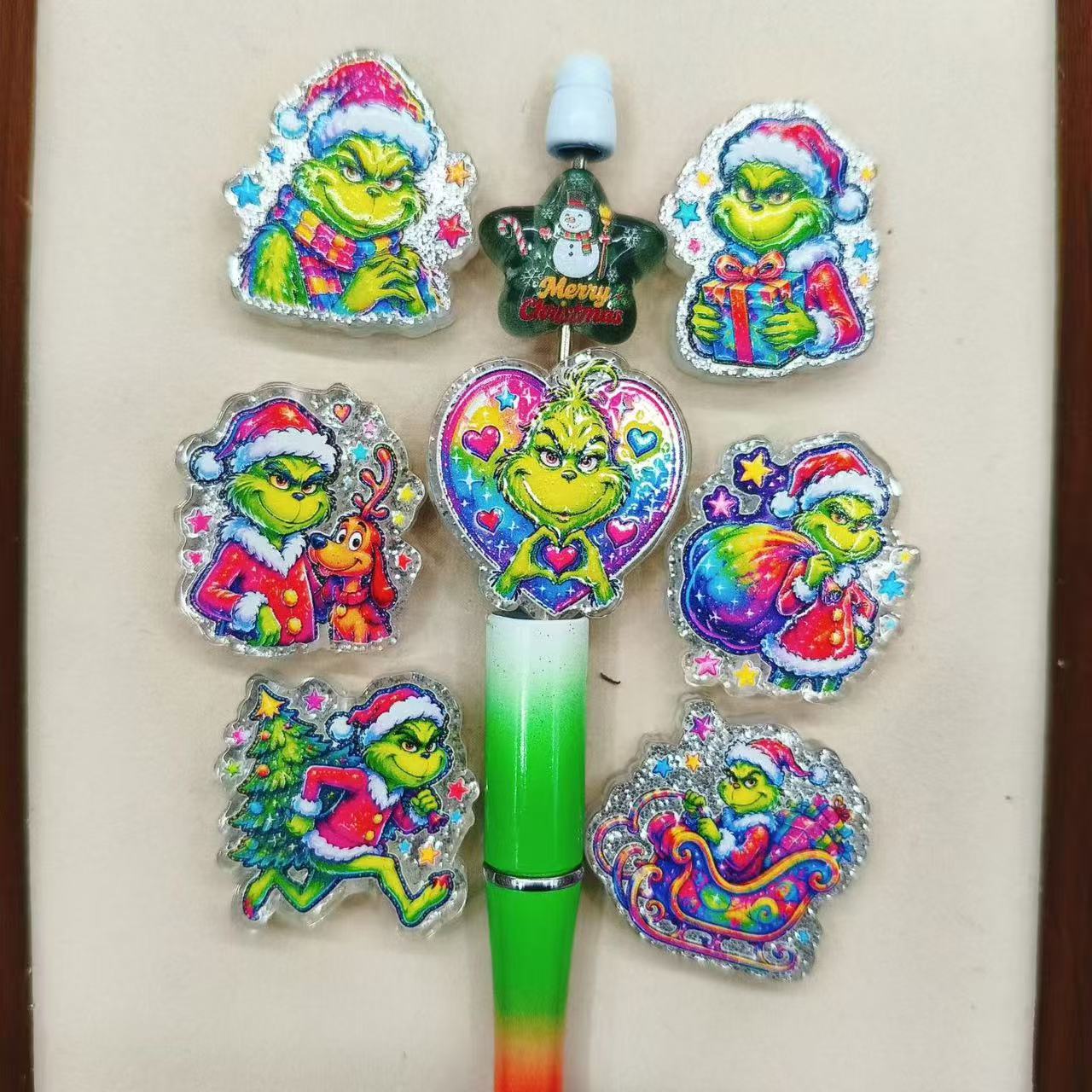Iridescent Style Christmas Green Character Print and Silver Glitter Acrylic Beads, For Pen Toppers,Random Mix