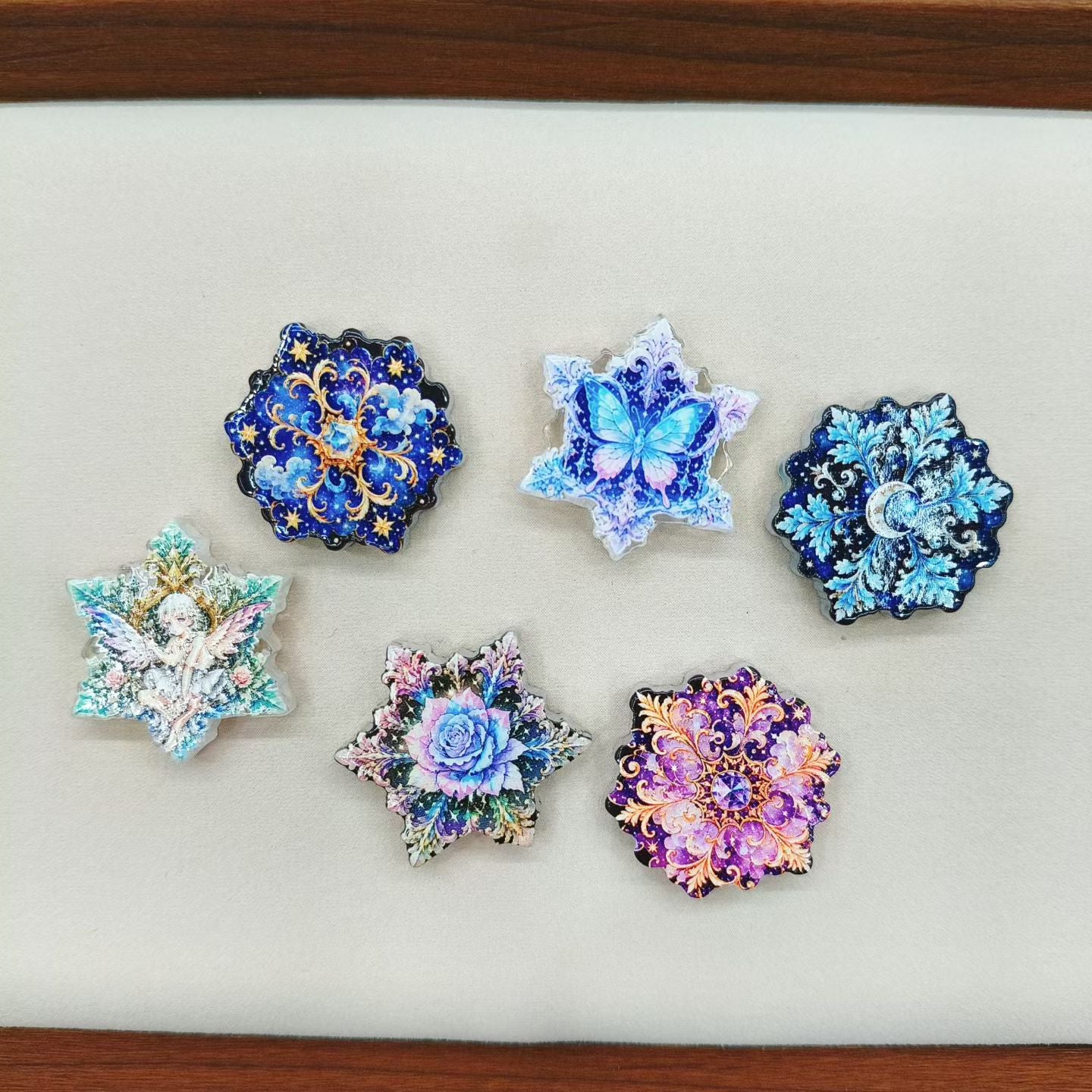 Acrylic Beads with Dreamy Snowflake Series,For Pen Toppers Or Keychain ,Multi-Color Random Mix