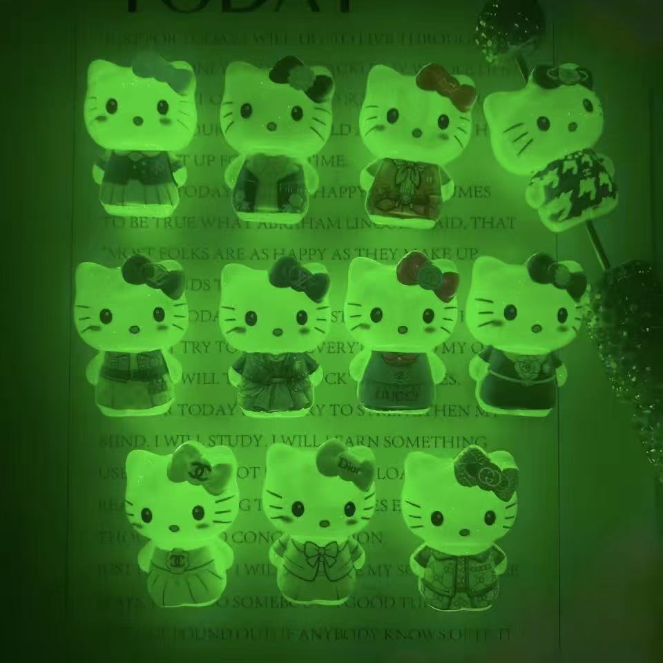 Luminous 3D Cute Cat Character with Different Outfits Acrylic Beads,Random Mix
