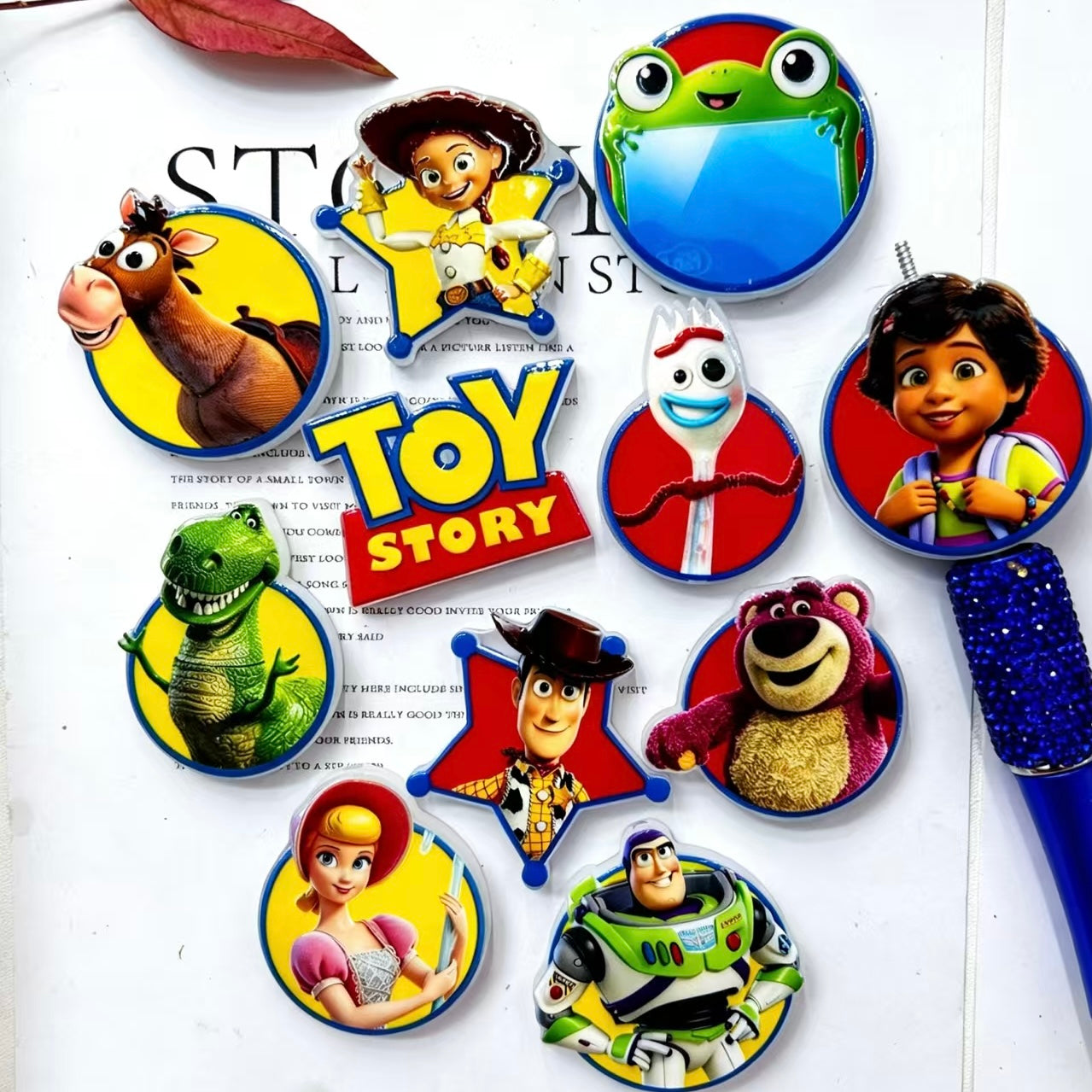 Acrylic Beads and Pendants Toy Adventure Character Family Series, For Pen Toppers,Random Mix