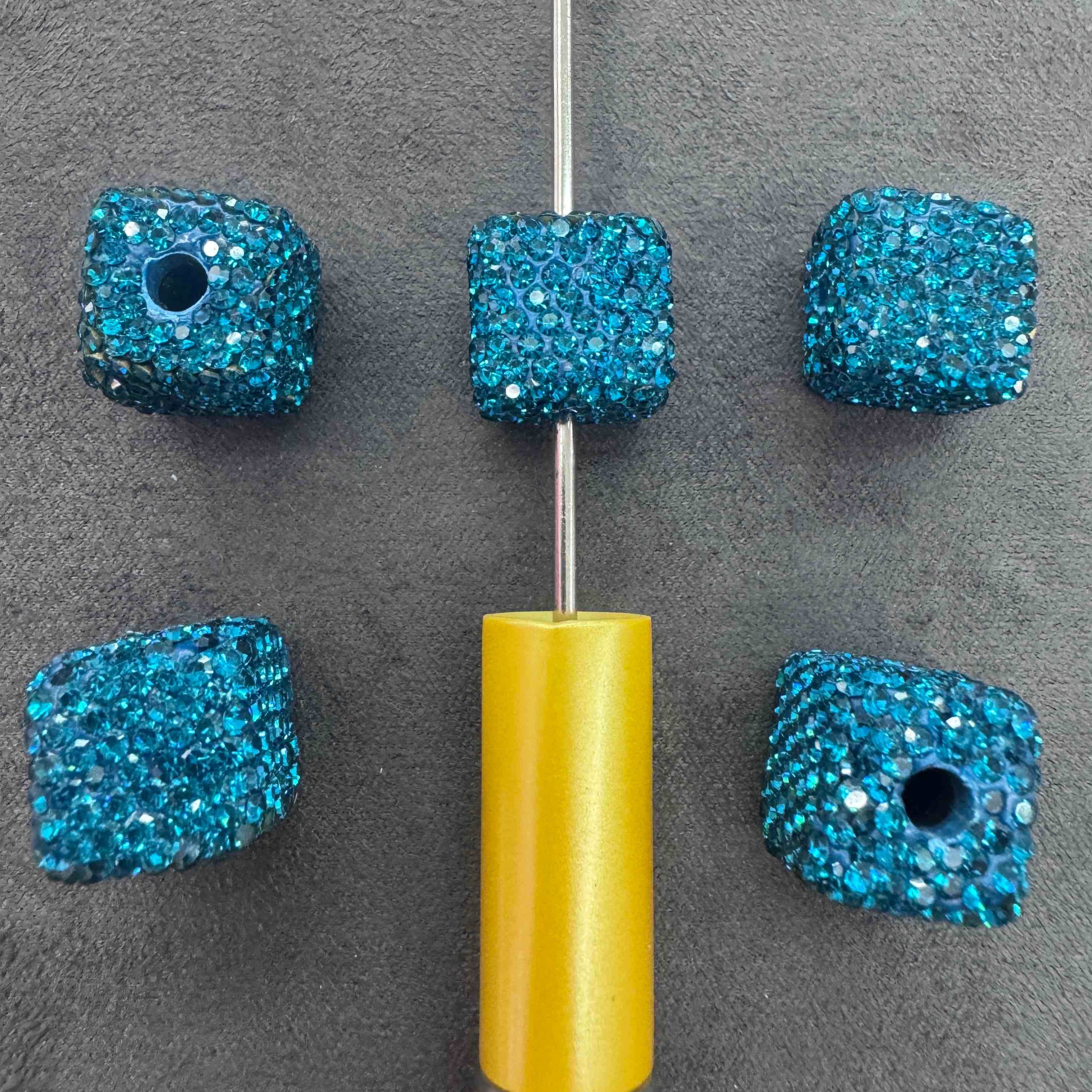 FS20231-16mm Solid Color Rhinestone Clay Cube Beads