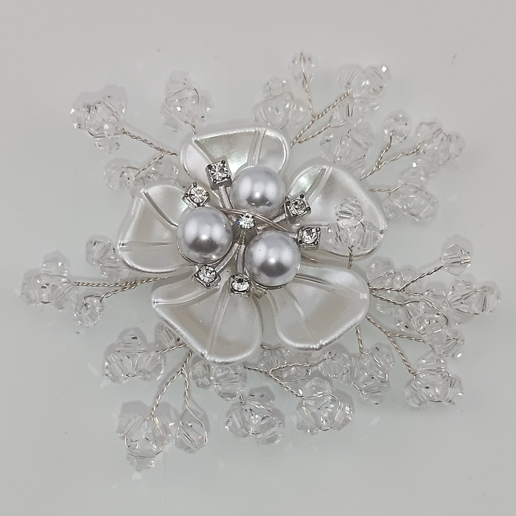 70MM  Handmade White Crystal Pearl Looking Petal Flower Charms For Making Fancy Beads