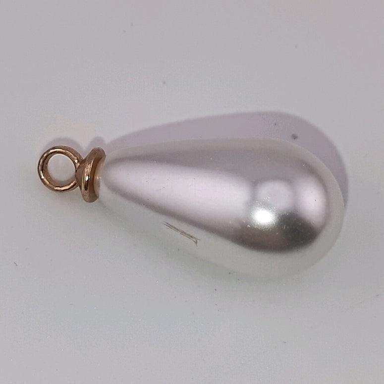 18MM Two Color  Pearl Looking Acrylic Charms