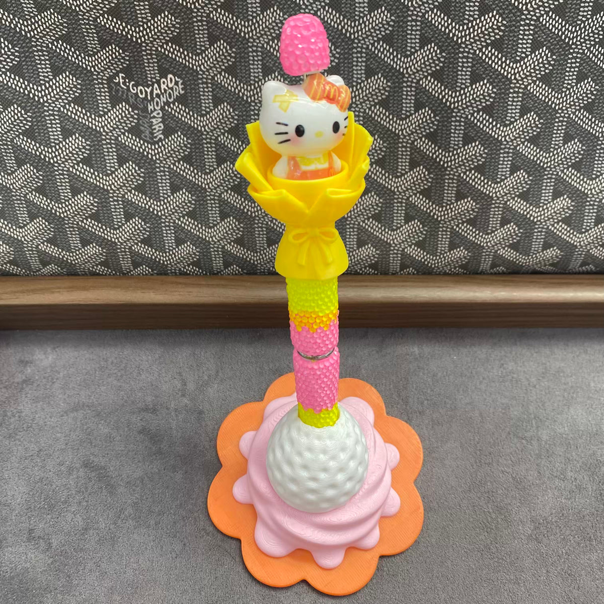 Strawberry Pen Holer