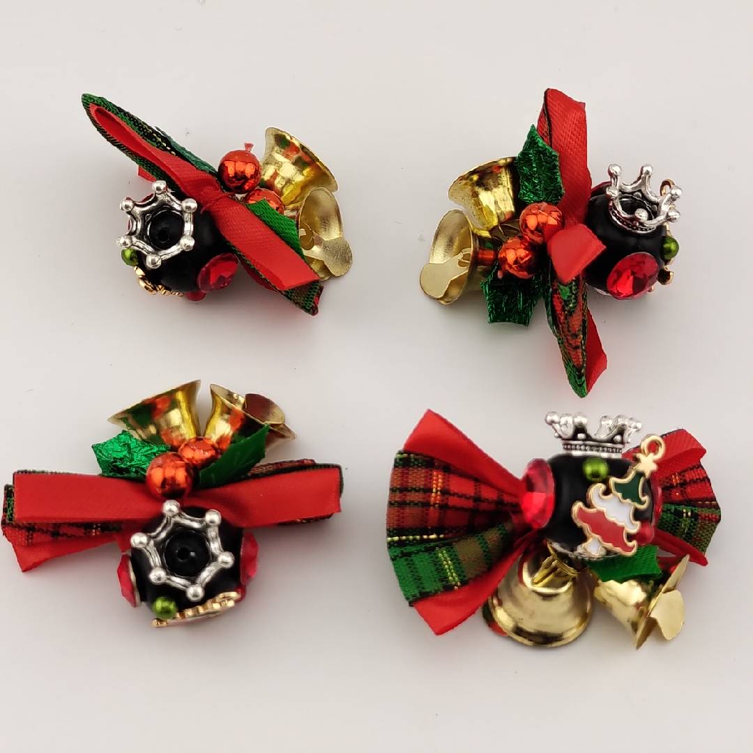 1 Pieces Red and Green Bow Small Christmas Tree Bells Resin Beads