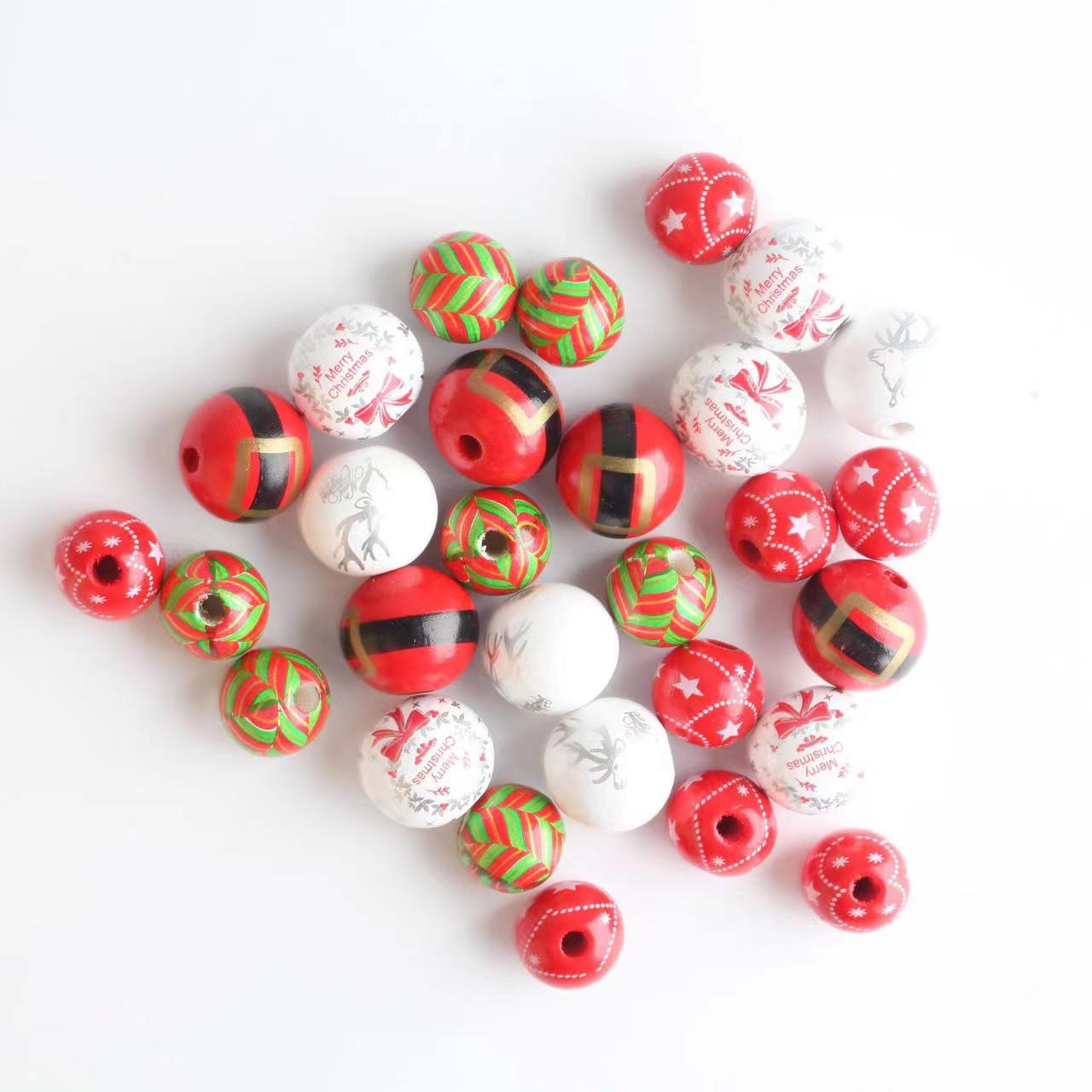 50 Pieces 16mm Size Random Mixed  Christmas Wooden Beads