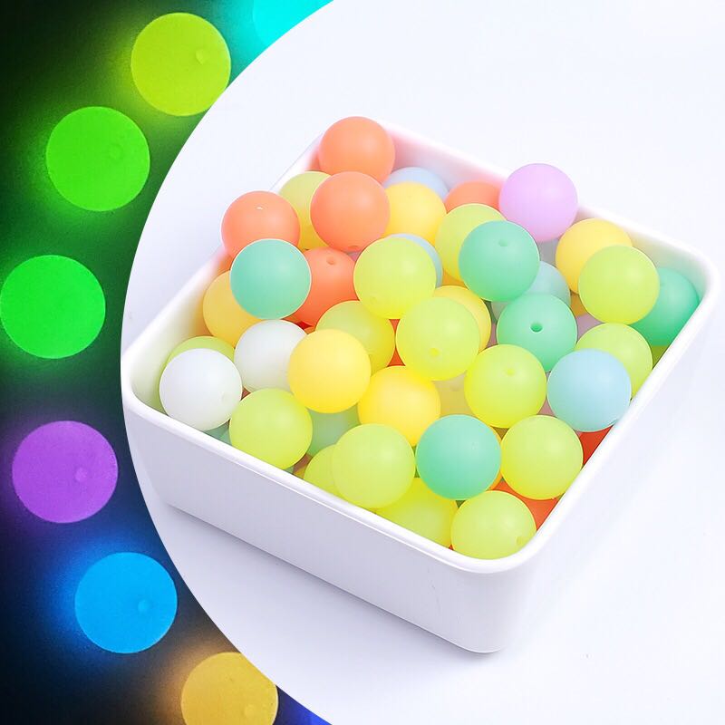 50 Pieces Solid Mixed Color  Glowing  Silicone Beads