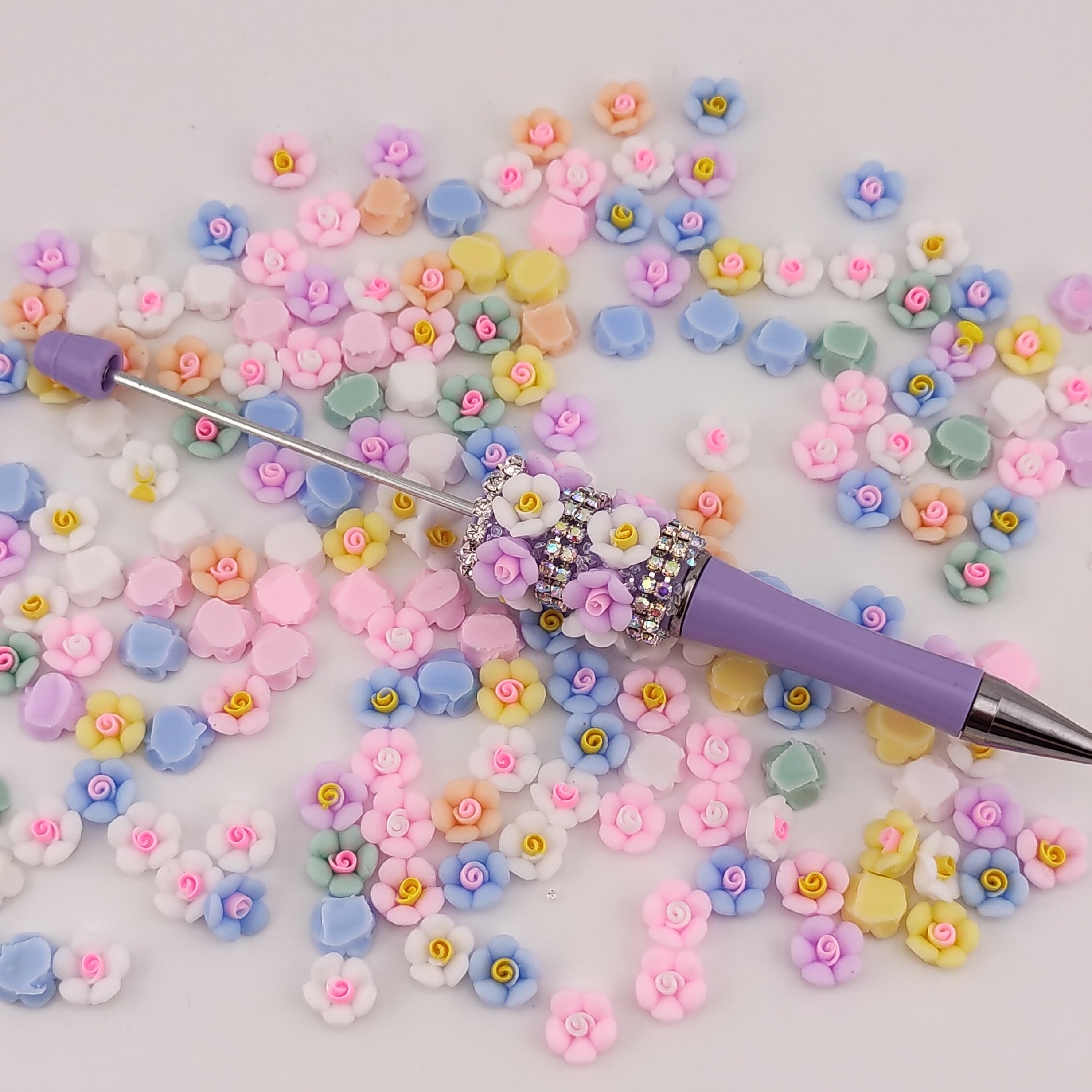 9mm *9mm Mixed Color Resin Flower Charms For Making Fancy Pen Or Fancy Beads Or Nails