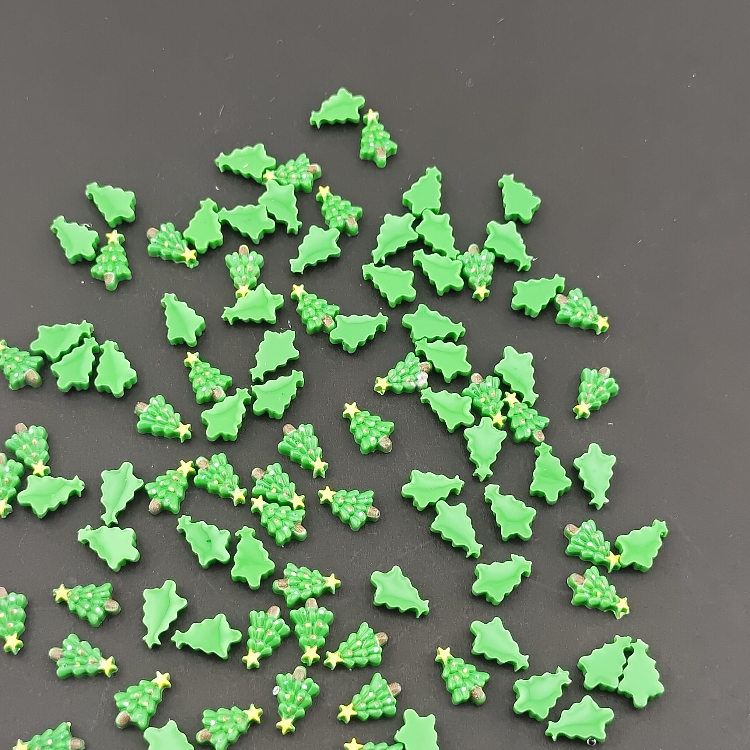 8*12MM Green Christmas Tree Resin Nail Charms For Making Fancy Pen Or Fancy Beads