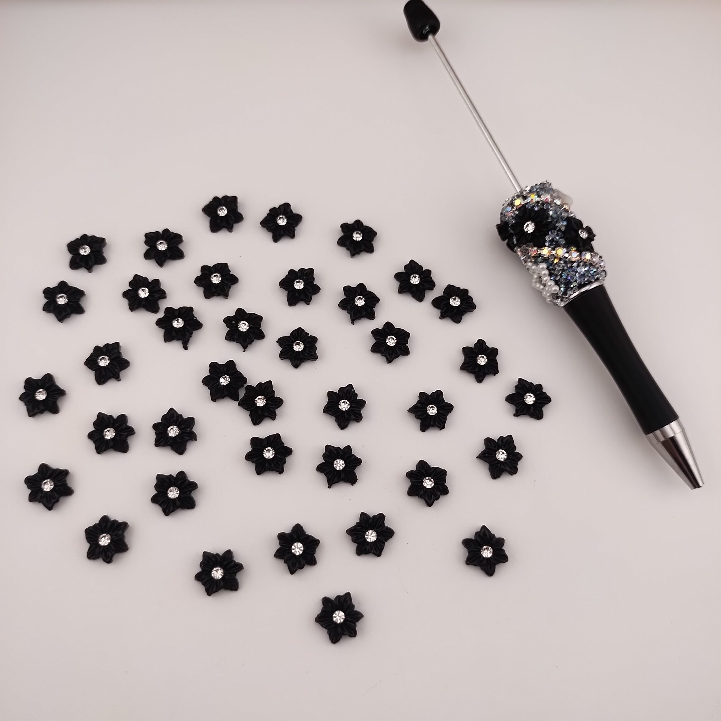 11MM Black Diamonds Flower Resin Nail Charms For Making Fancy Pen Or Fancy Beads Or Nalis