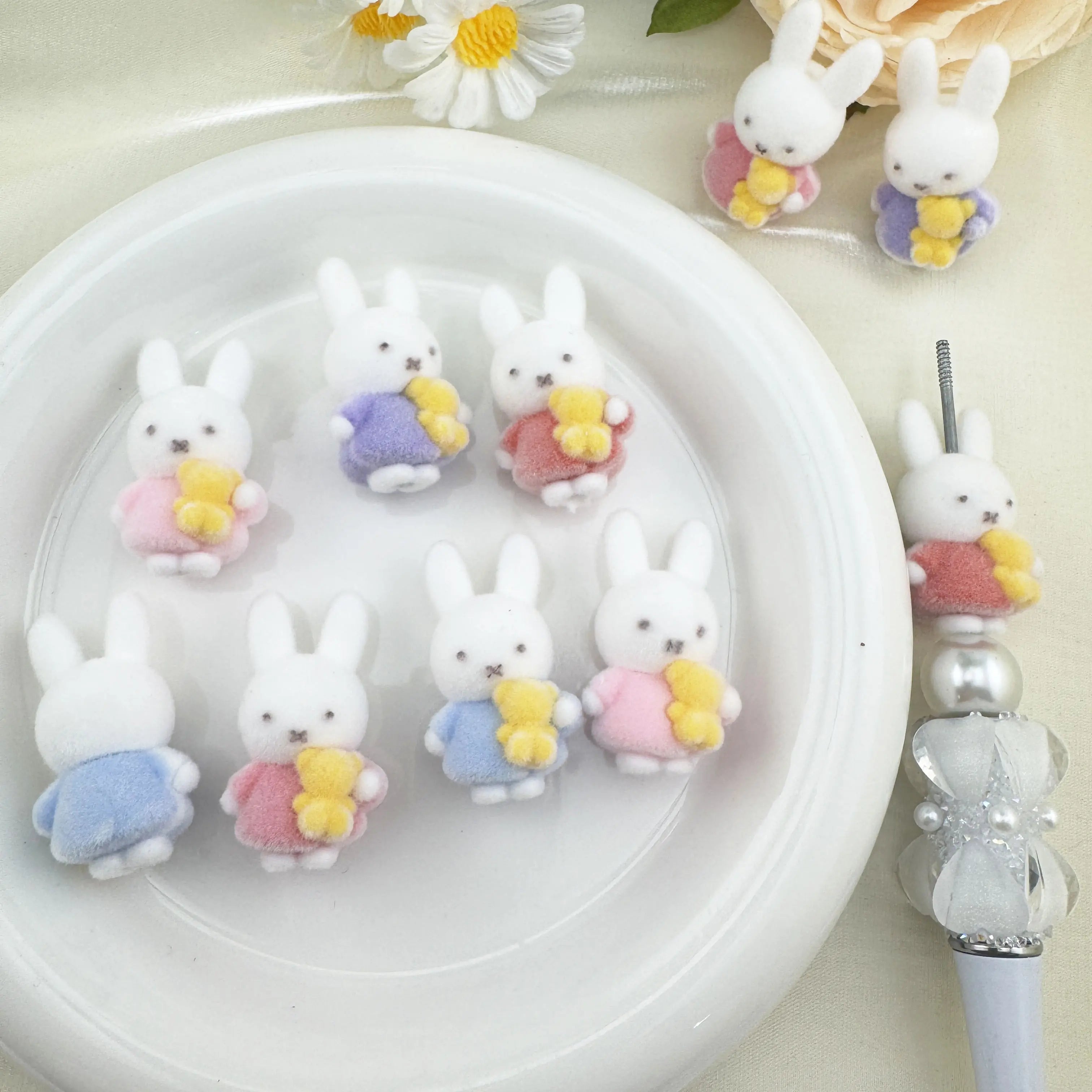 FS6725-35*25MM MIffy Rabbit Resin Flocking Beads for Beadable Pens Zoe DIY Wholesale