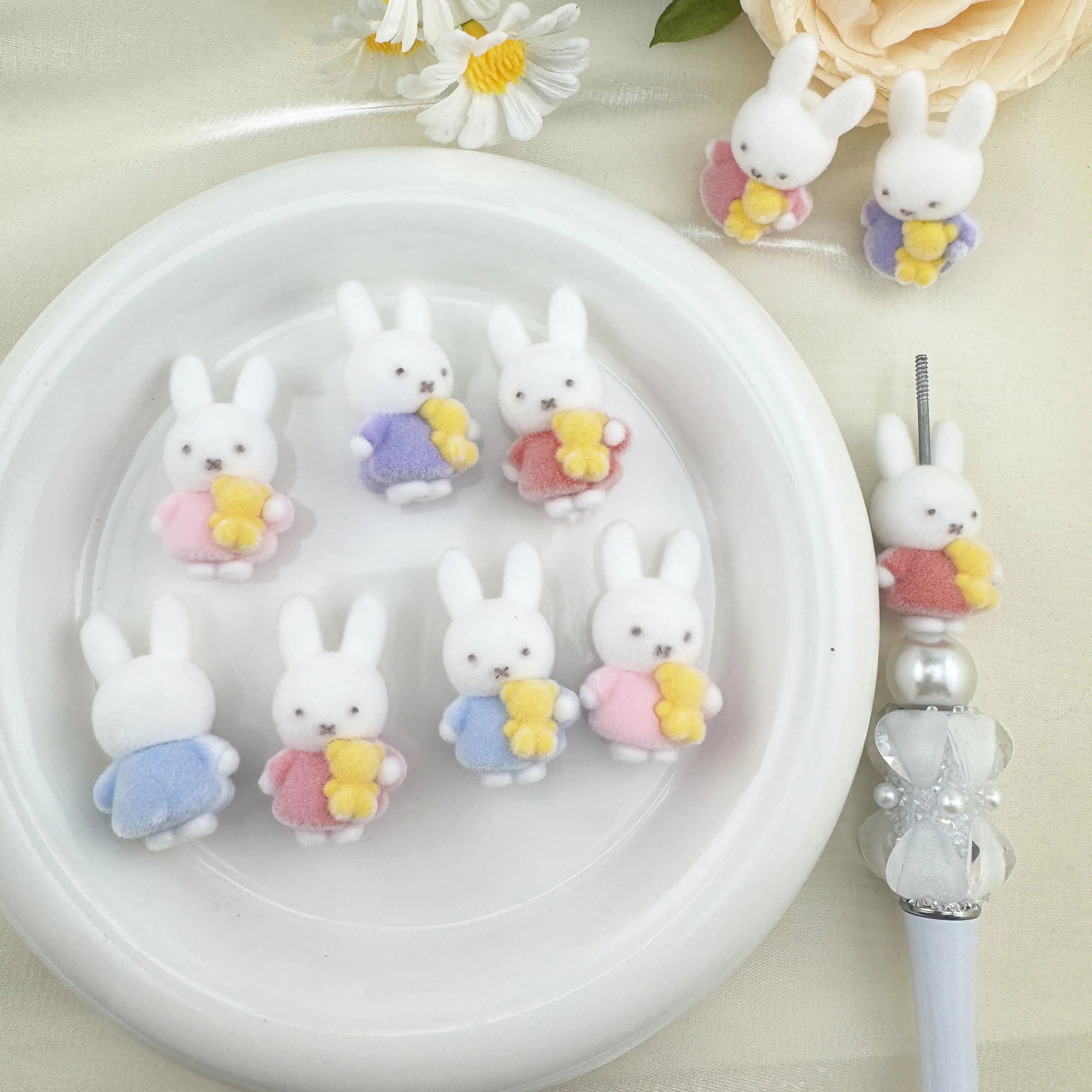 FS6725-35*25MM MIffy Rabbit Resin Flocking Beads for Beadable Pens Zoe DIY Wholesale