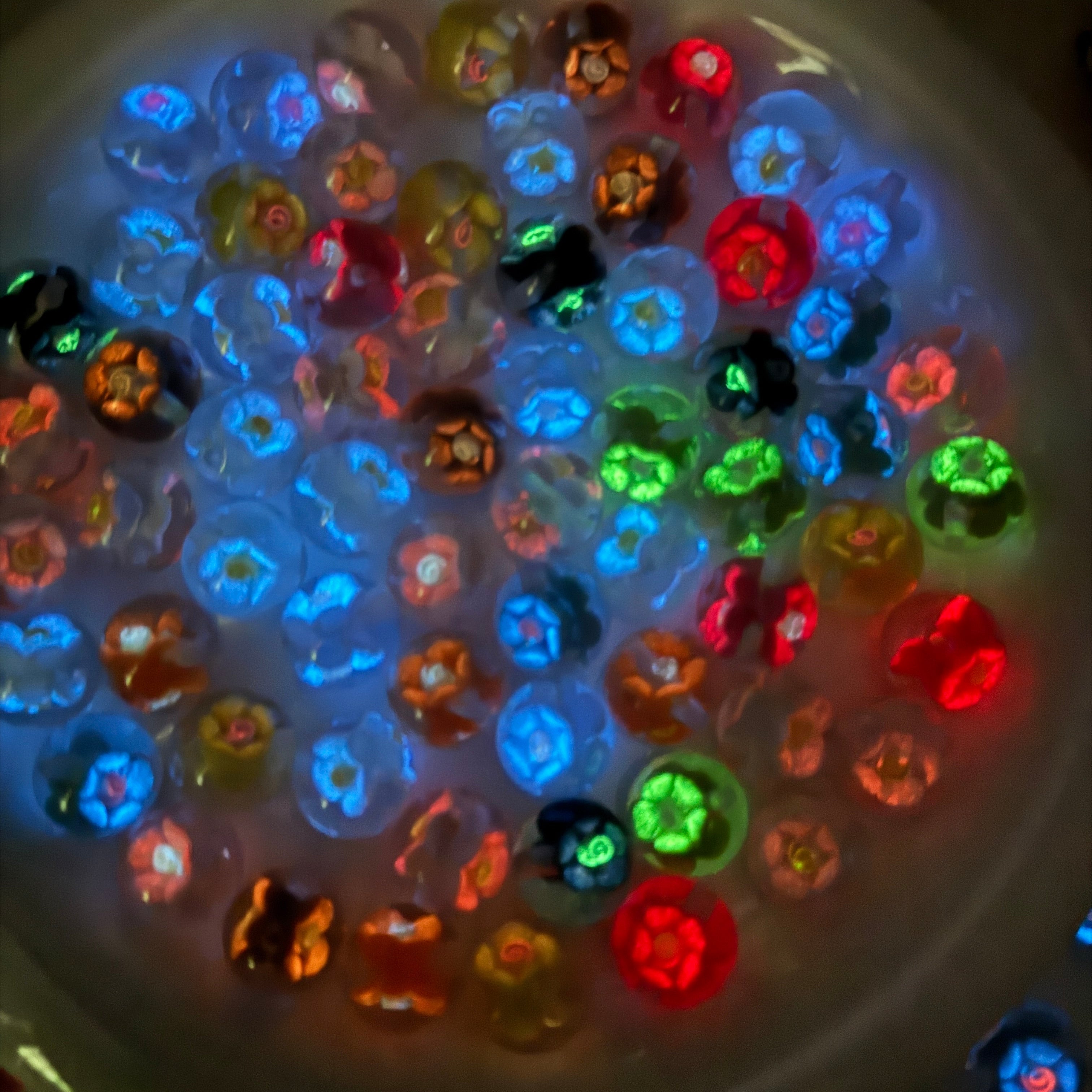 FS6944-16mm Luminous Flower Resin Beads For Beadable Pens Making Keychain Jewelry Making Zoe DIY Wholesale