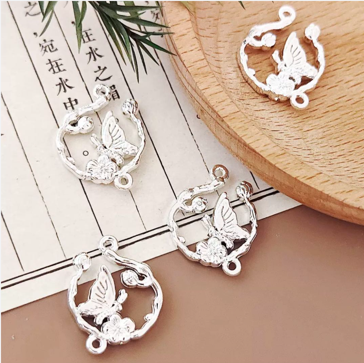 FS6946-22.5*17.5MM 3D Hollow Butterfly Pendant For Decoration Craft Jewelry Zoe DIY Wholesale