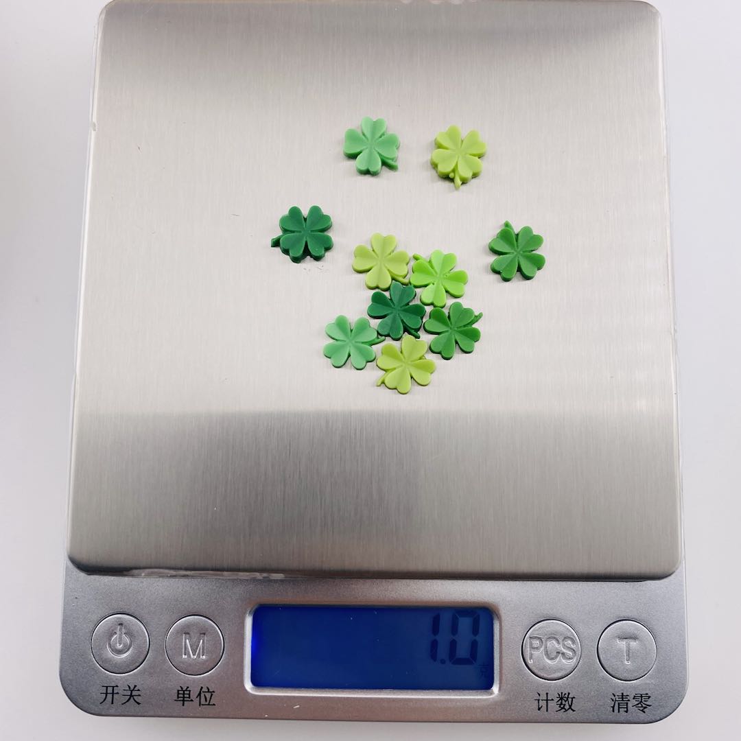 FS19562-About 9*10mm Four-leaf Clover Sticker