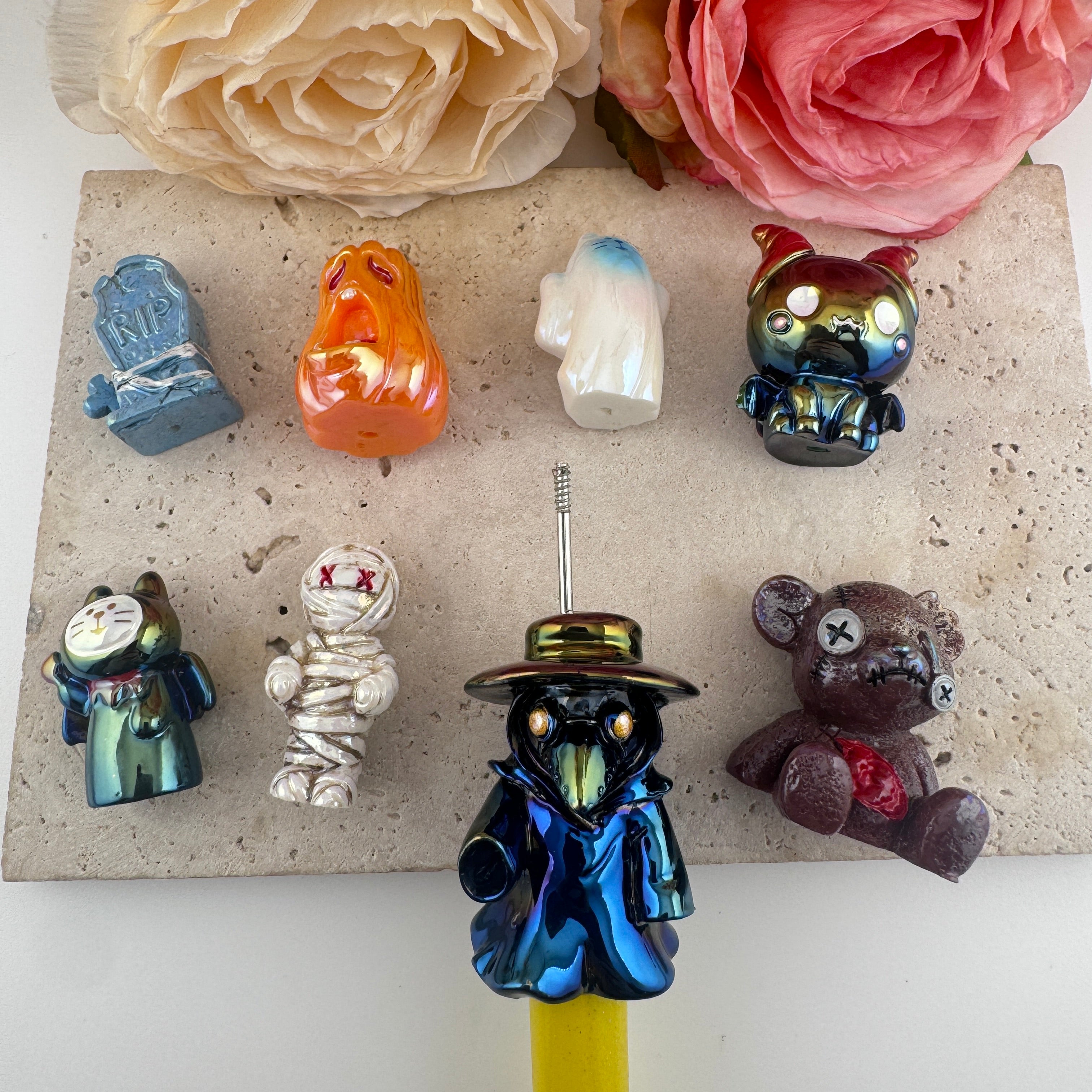 FS19664-About 27*30mm Halloween Resin Beads