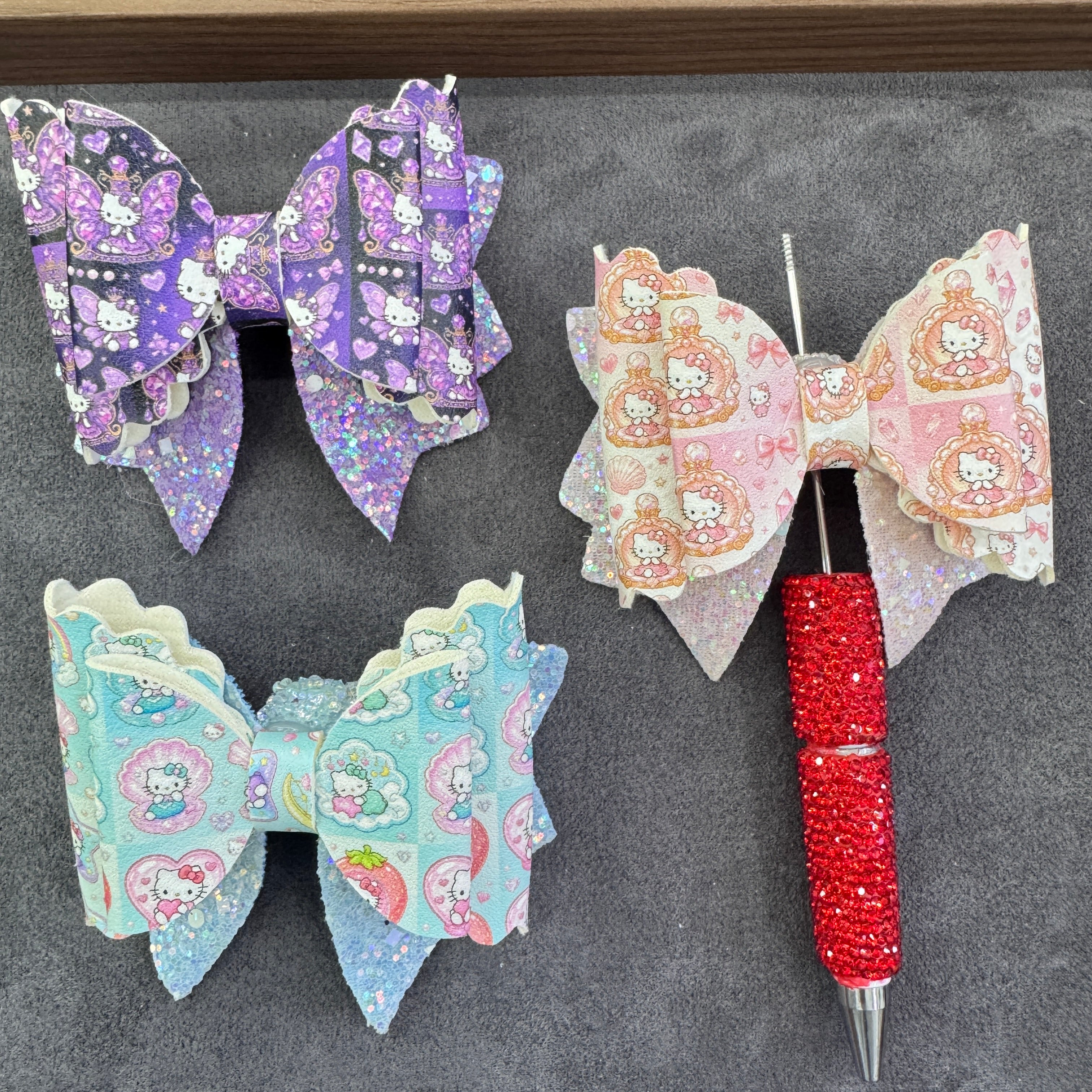 Cute Cartoon White Kitten Series Printed Glitter Layered Bow Sugar Beads