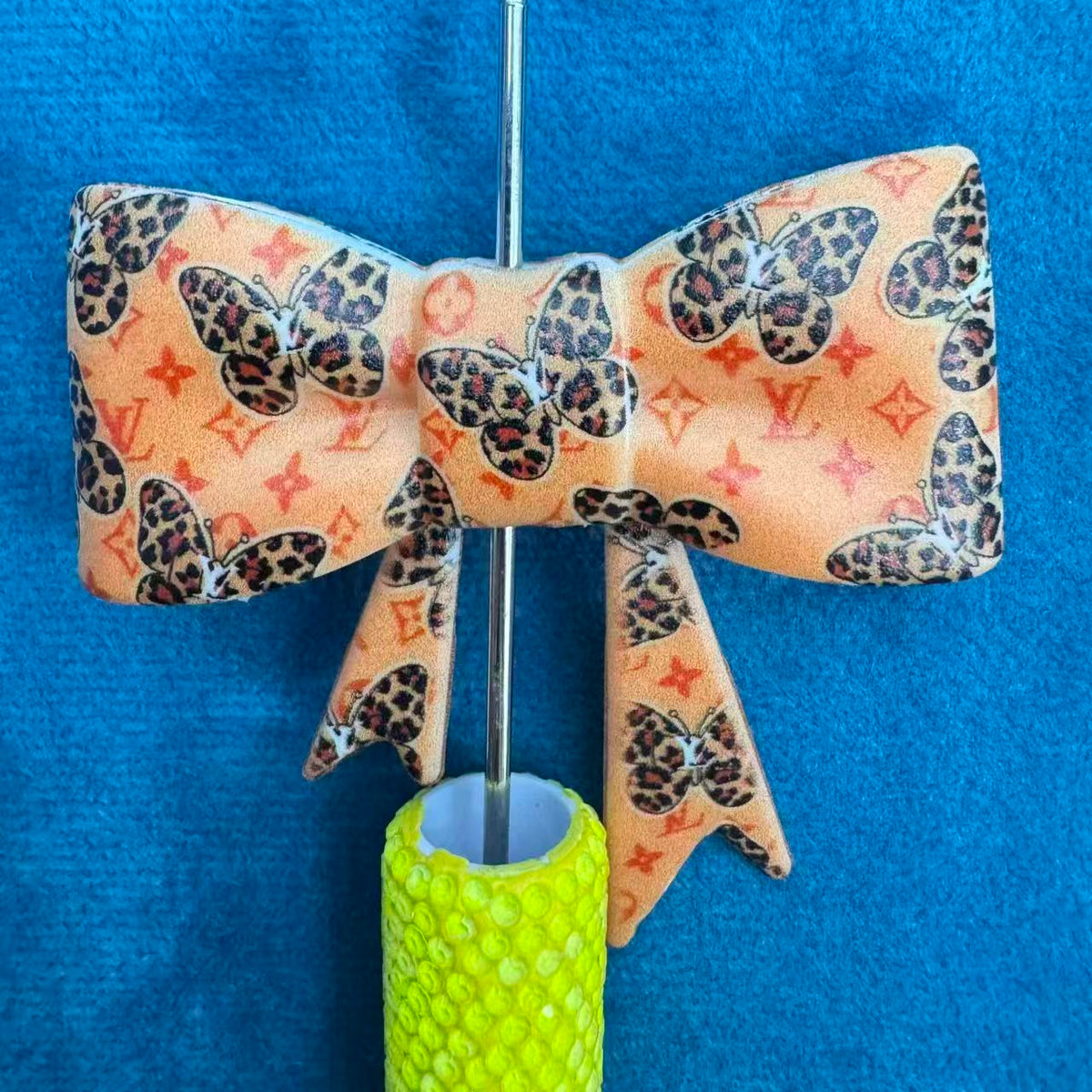 Soft Bowtie with Beautiful Butterfly Pattern Silicone Focal Beads, 50*60MM